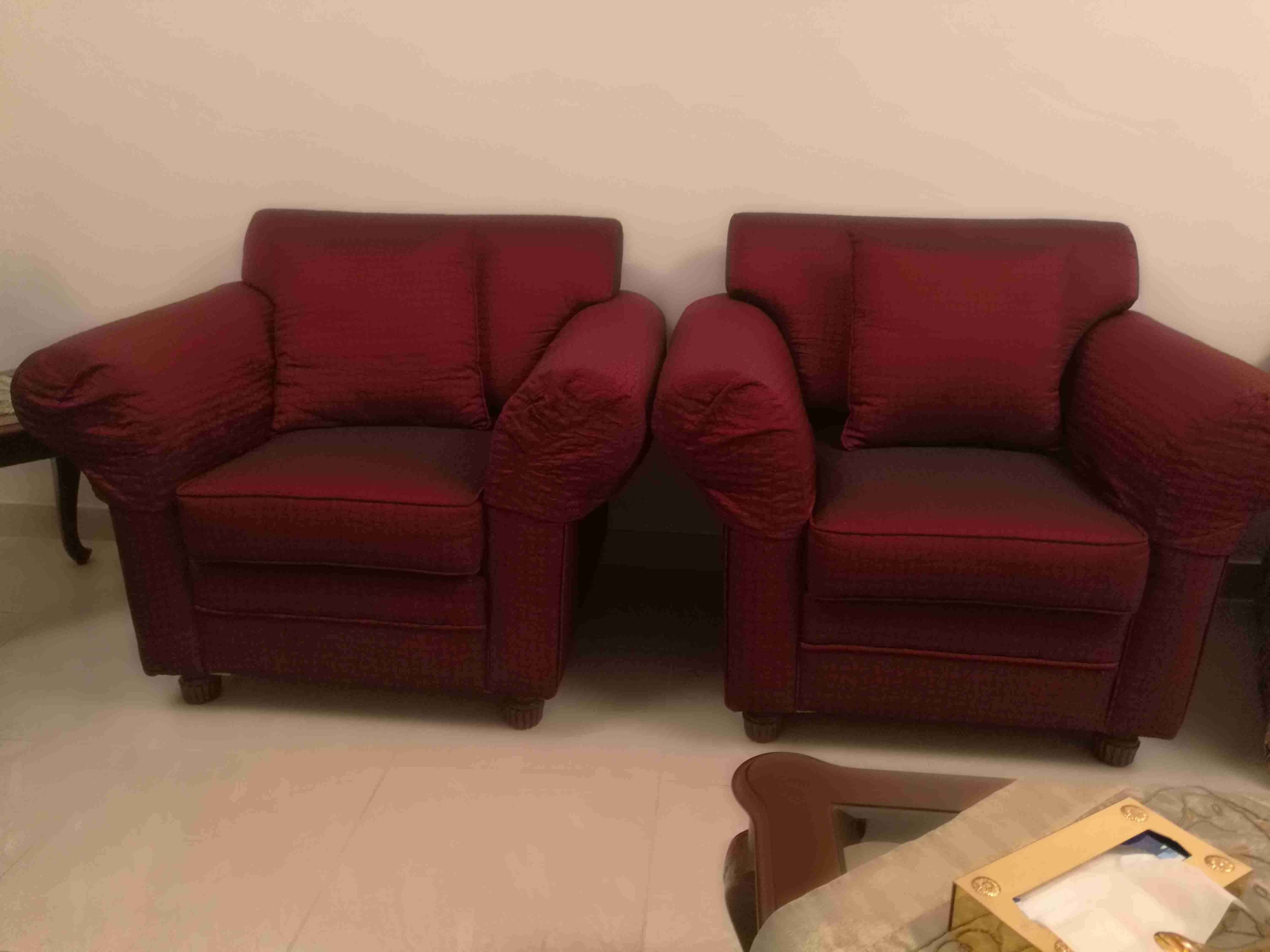 طقم كنب غير مستهلك ابداا
لا تنسَ أنك شاهدت هذا الإعلان في عنكبوت
تكلفته 8 الاف..قطعة ثلاثية و...