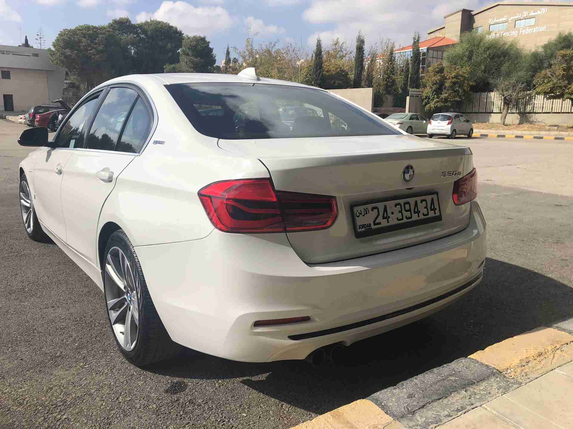 2018 BMW 330e Plug-In Hybrid
لا تنسَ أنك شاهدت هذا الإعلان في عنكبوت
2018 BMW 330e Plug-In Hy...