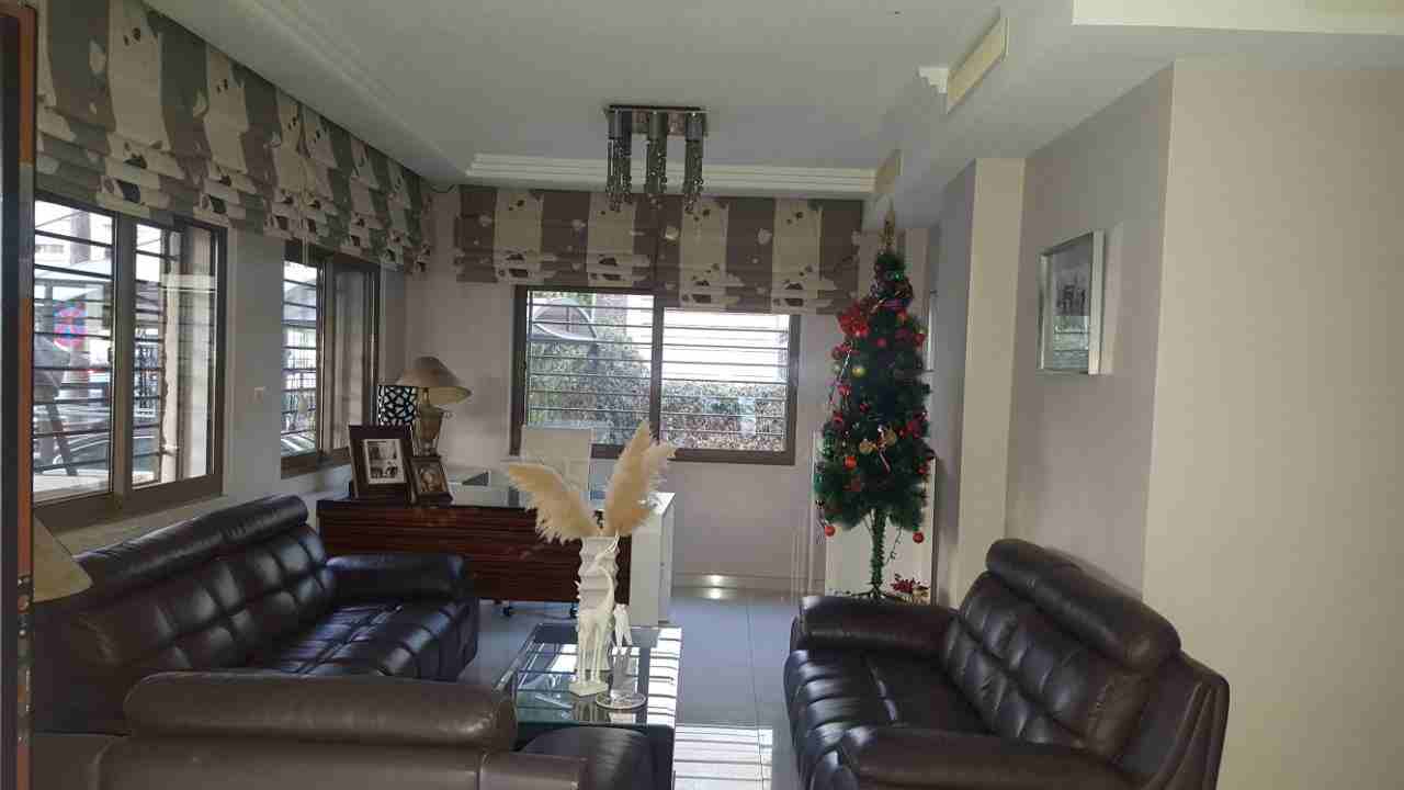 Abdoun Rent Apartment عبدون طابق ارضي مفروش فاخرة
لا تنسَ أنك شاهدت هذا الإعلان في عنكبوت
Abdoun...