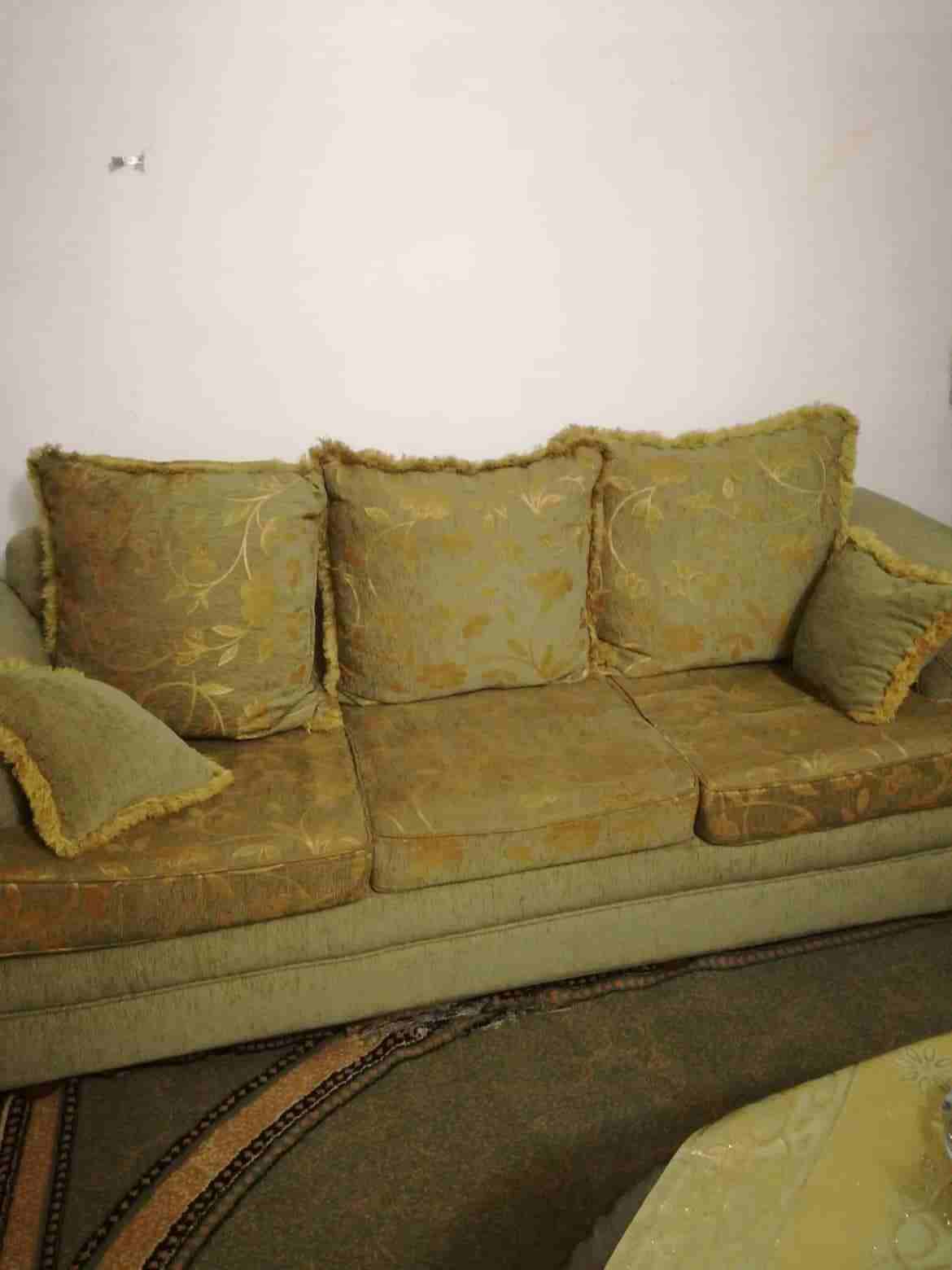 الزرقاء                                            


	 				لا تنسَ أنك شاهدت هذا الإعلان في عنكبوت            
	 				
                            كنب وطاولات                        

	 			-----...