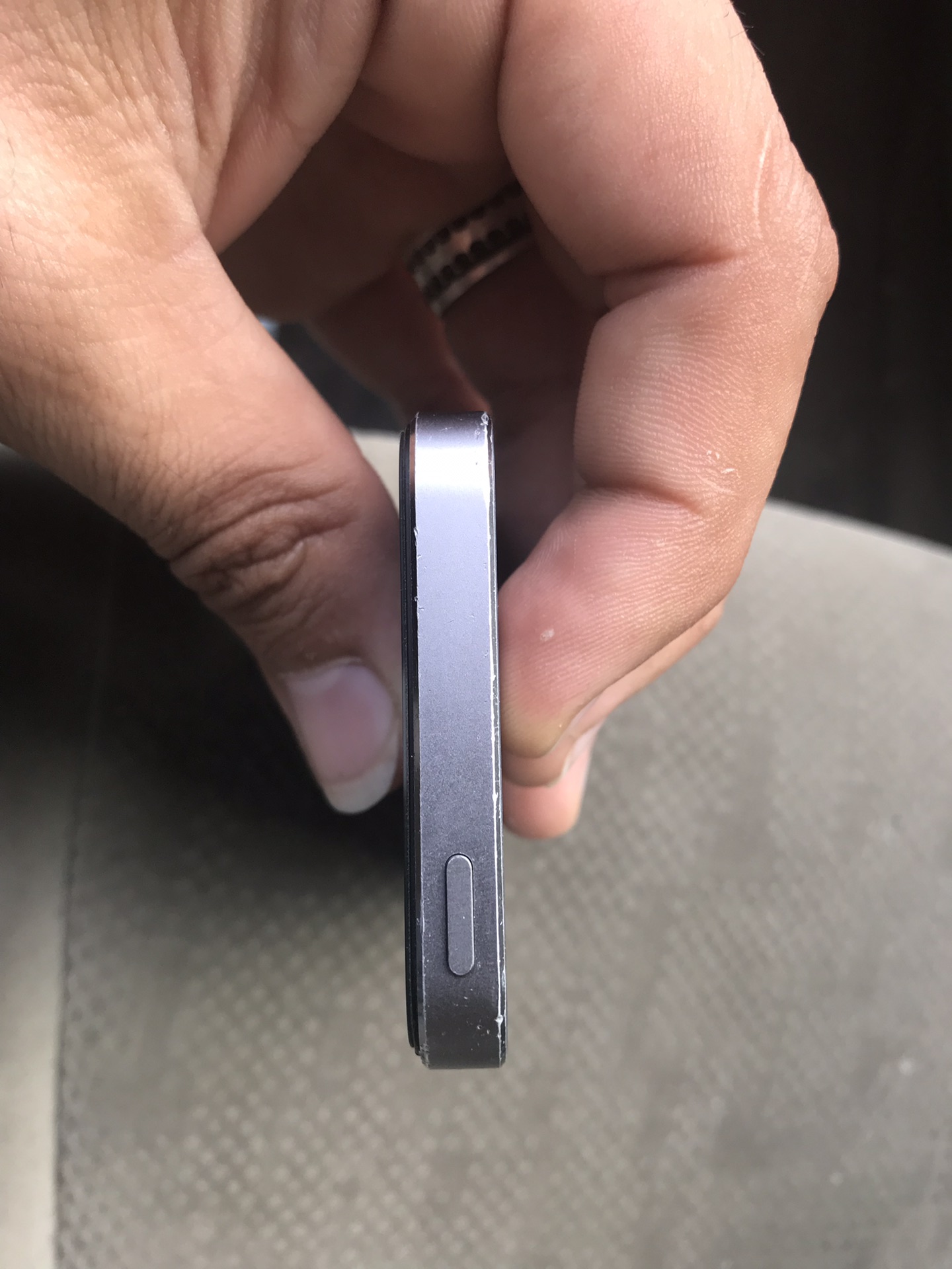 ايفون5s
لا تنسَ أنك شاهدت هذا الإعلان في عنكبوت
ايفون 5 اس مستعمل تم تغيير البطارية فقط الحال...