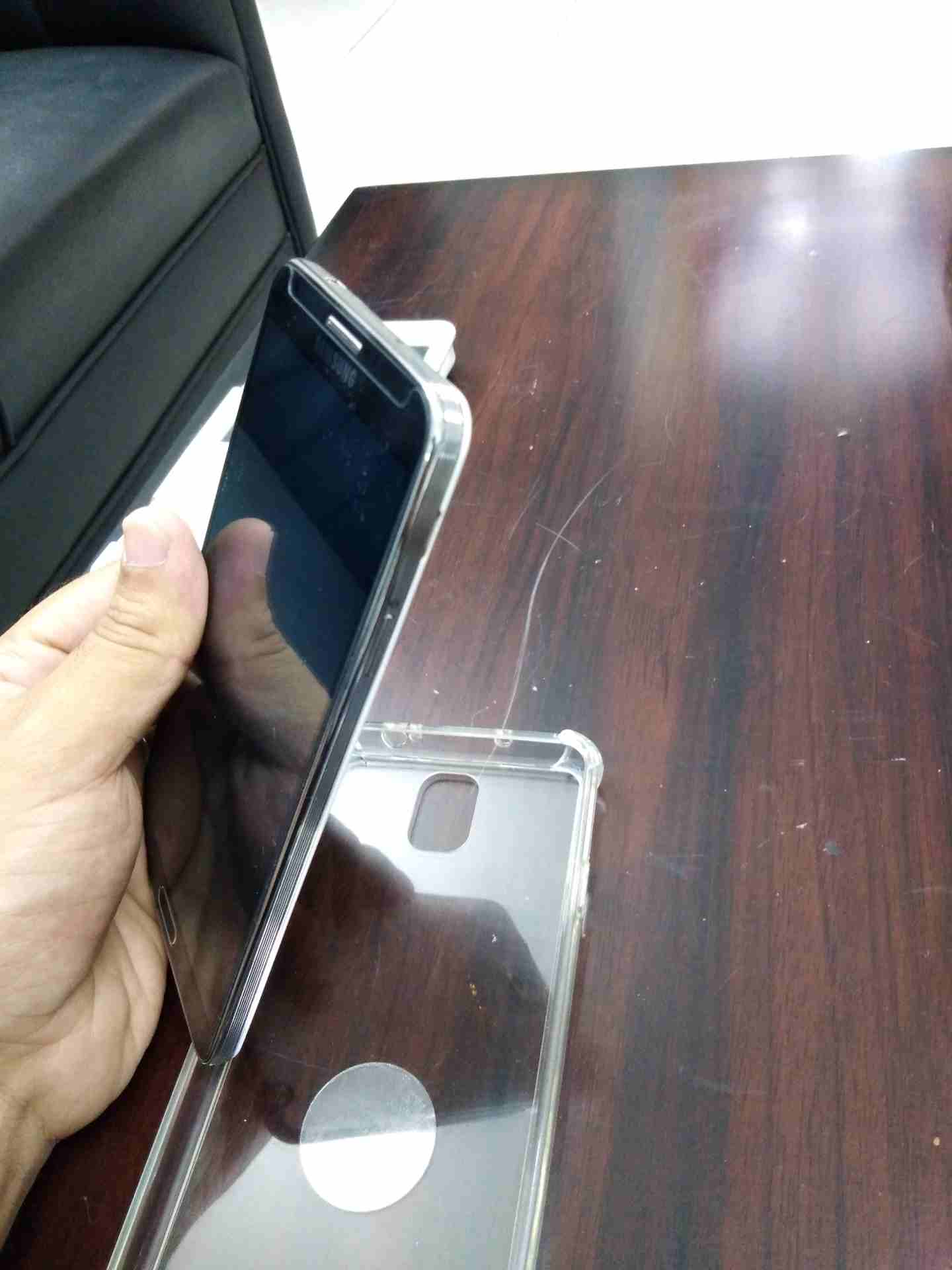 بحالة ممتازة 32 جيجا
لا تنسَ أنك شاهدت هذا الإعلان في عنكبوت
مستعمل نظيف جدا جدا بس الغطاء الخلفي...