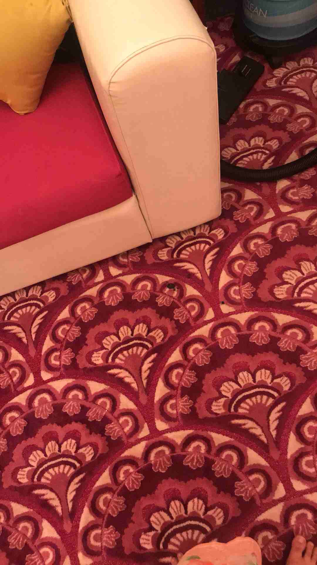 كنب متصل
لا تنسَ أنك شاهدت هذا الإعلان في عنكبوت
المكان الطائف
--...