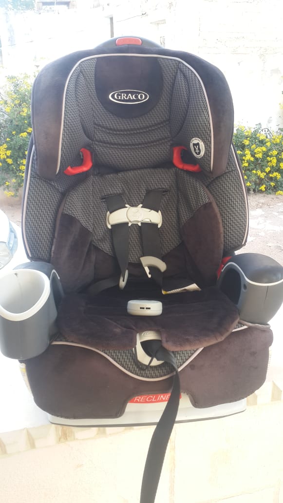 carseat
لا تنسَ أنك شاهدت هذا الإعلان في عنكبوت
مقعد سياره carseat ماركة غراكو للبيع.. الكرسي...