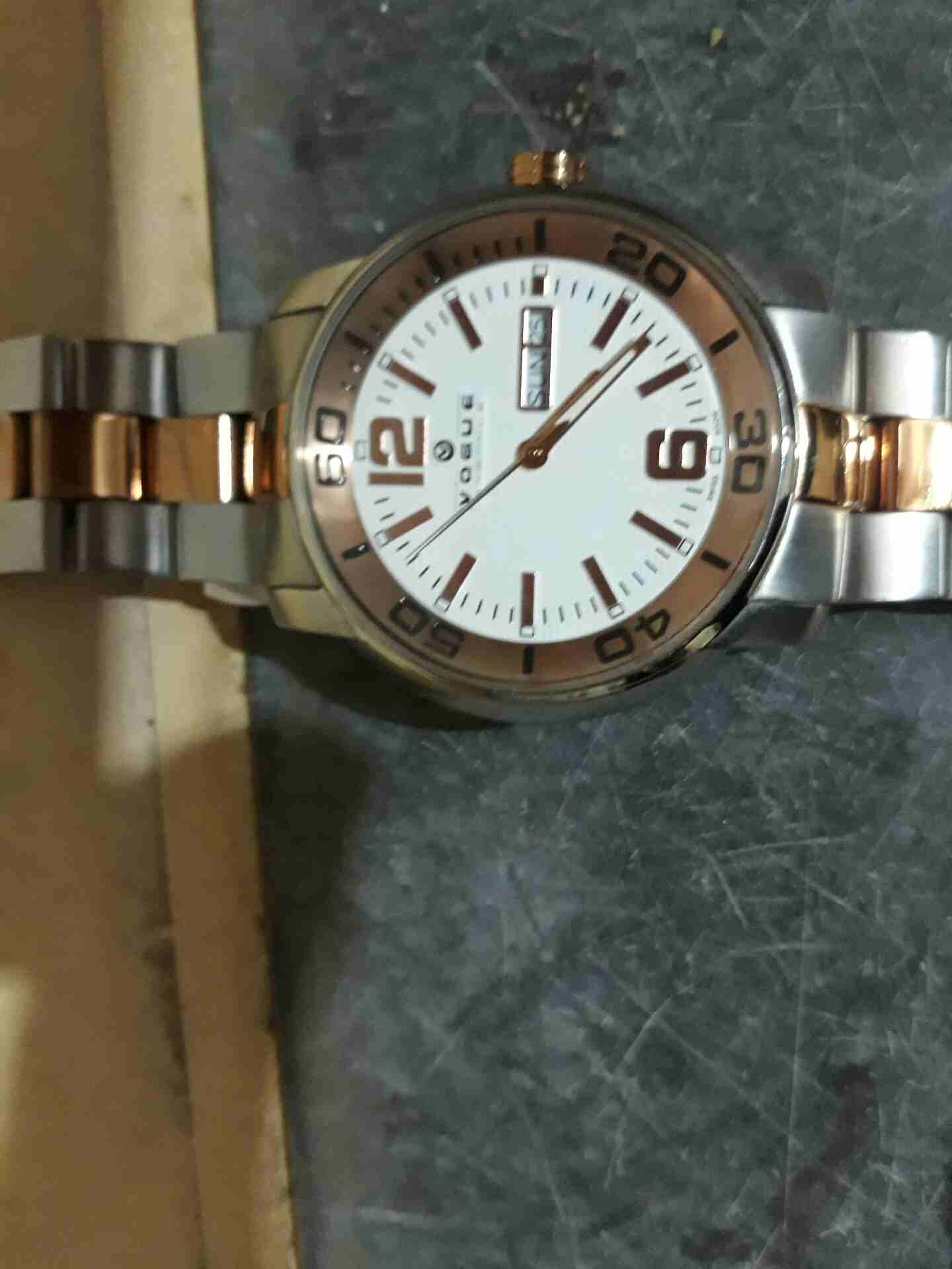 6 ساعات اصليه وكاله
لا تنسَ أنك شاهدت هذا الإعلان في عنكبوت
6 ساعات اصليه وكاله السعر 250د العرض...