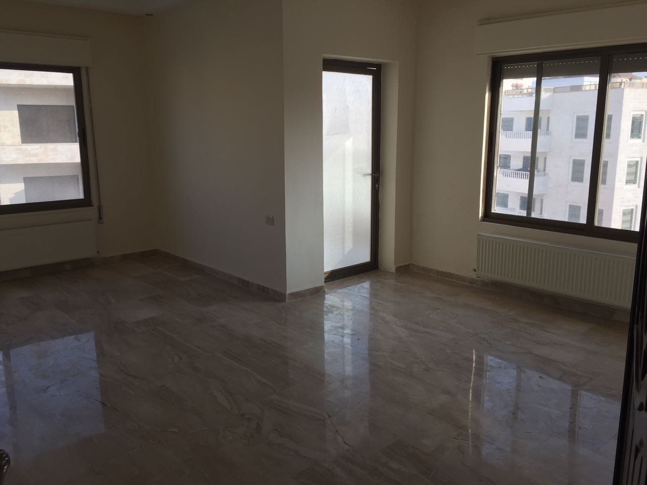شقة للبيع بمنطة رجم عميش (حي الصحابه) مساحة 161 م   50 م روف                                            


	 				لا تنسَ أنك شاهدت هذا الإعلان في عنكبوت...