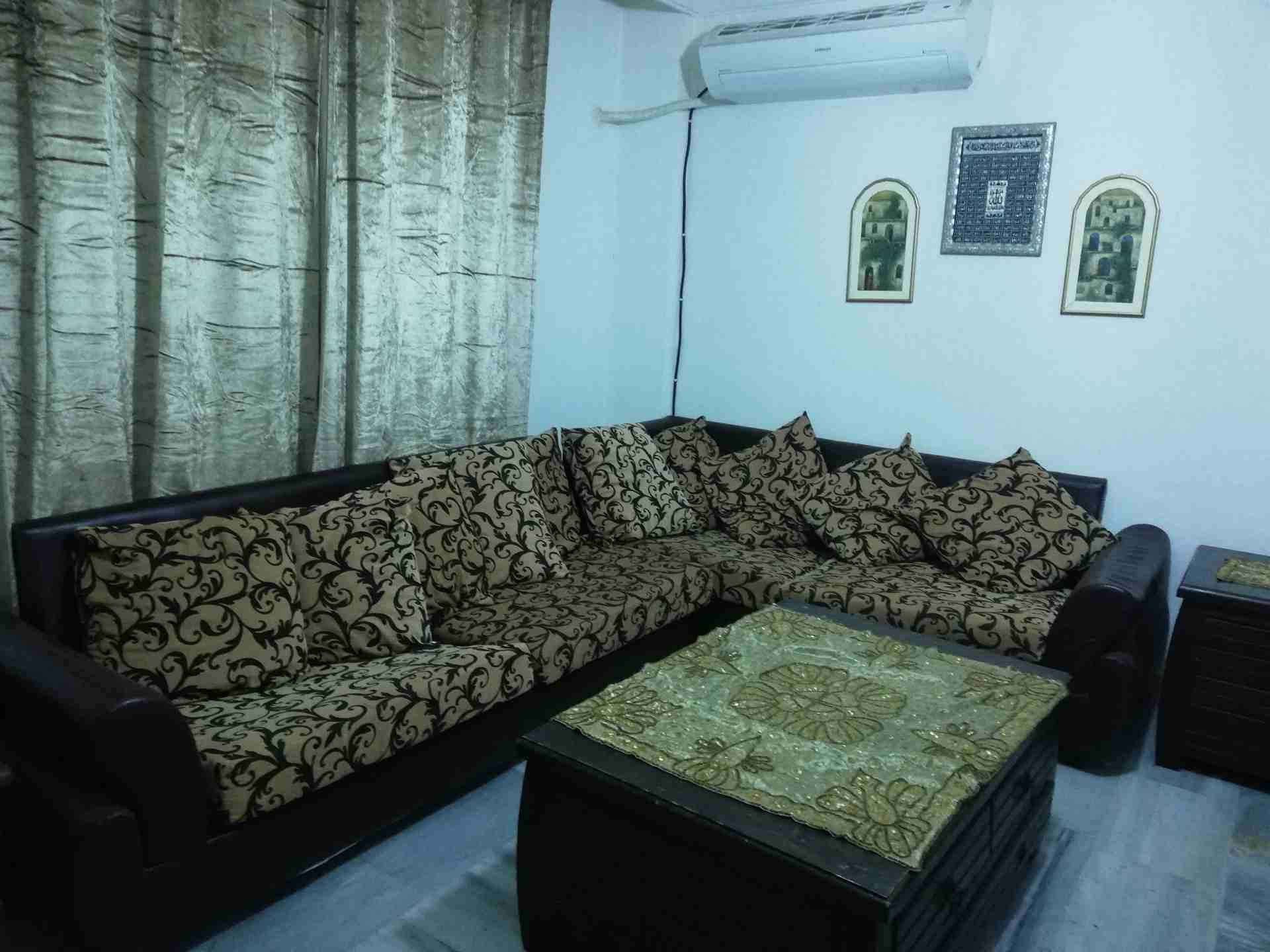 شقة مفروشة كبيرة عفش فاخر للايجار في مرج الحمام
لا تنسَ أنك شاهدت هذا الإعلان في عنكبوت
شقة 165 م...