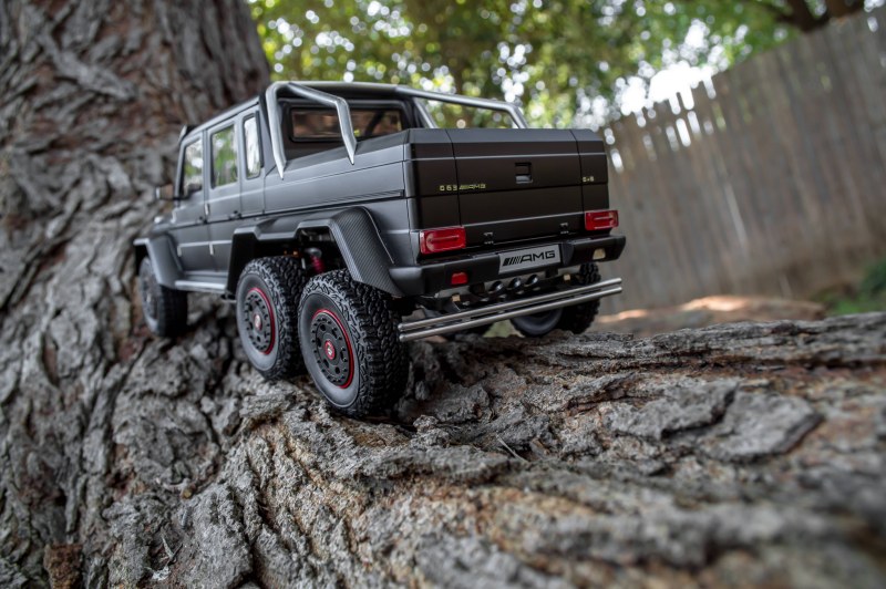 مجسم مرسيدس جي كلاس لون اسود مطفي Mercedes g63 6x6 scale model matte black
لا تنسَ أنك شاهدت هذا الإعلان في عنكبوت...