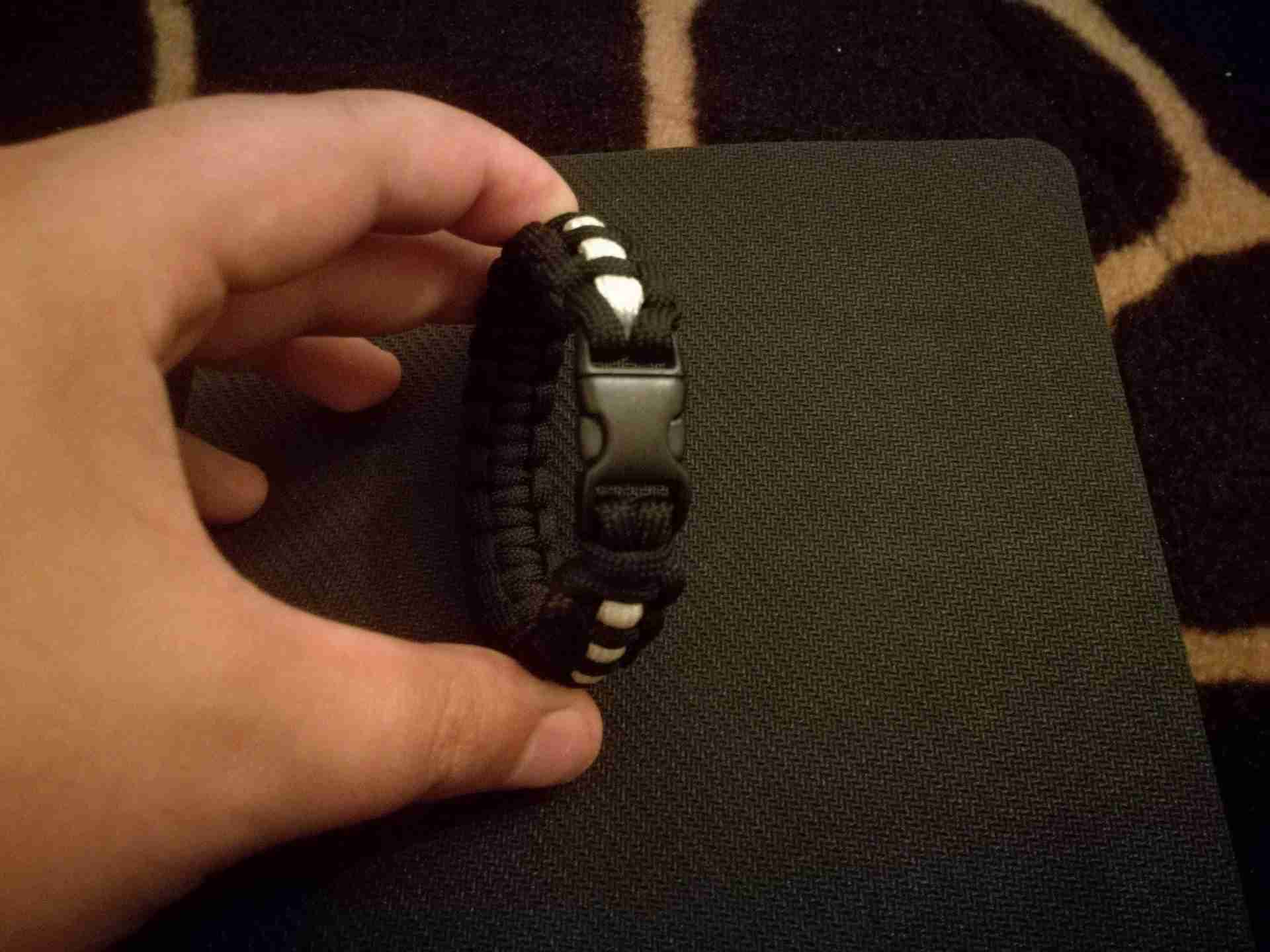 اساور شبابي (صناعة يدوية )                                            


	 				لا تنسَ أنك شاهدت هذا الإعلان في عنكبوت            
	 				
                                Bracelet (HandMade)
youths...