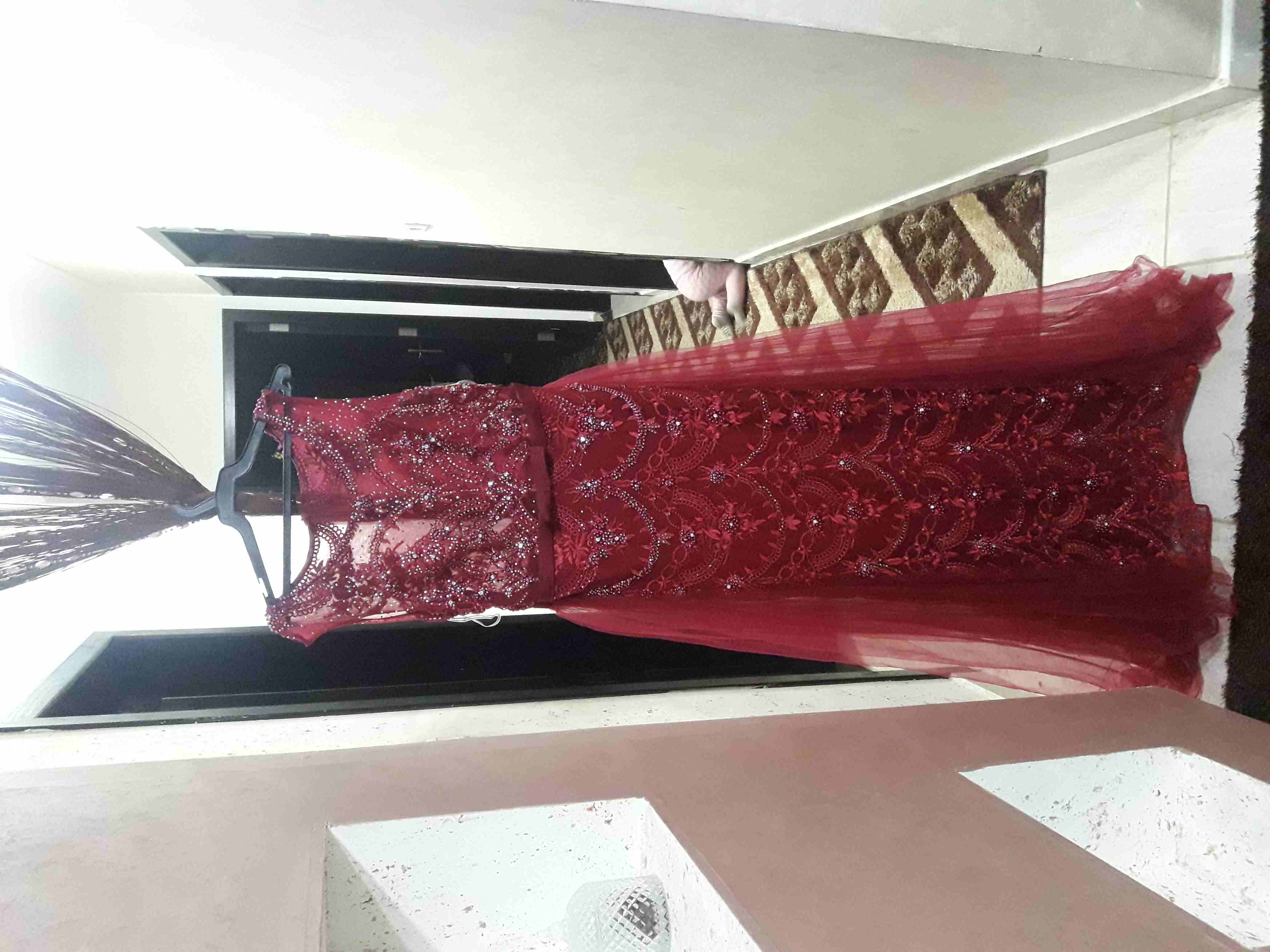 فستان خمري للبيع اي استفسار 0796475162تفصيل
لا تنسَ أنك شاهدت هذا الإعلان في عنكبوت
برده لبسه مره...