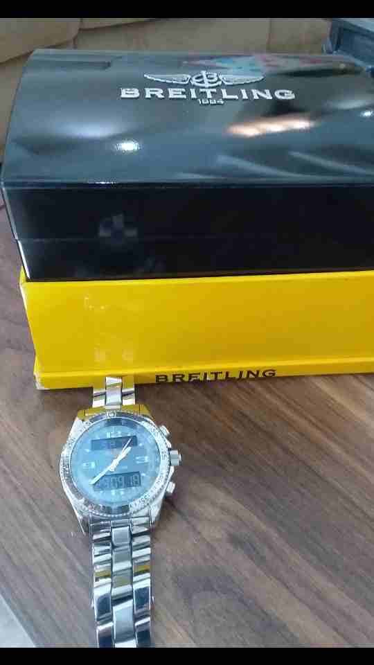 BREITLING.B1.ORIGINAL                                            


	 				لا تنسَ أنك شاهدت هذا الإعلان في عنكبوت            
	 				
                            شبه جديده مع كافة الأوراق الخاصه به...