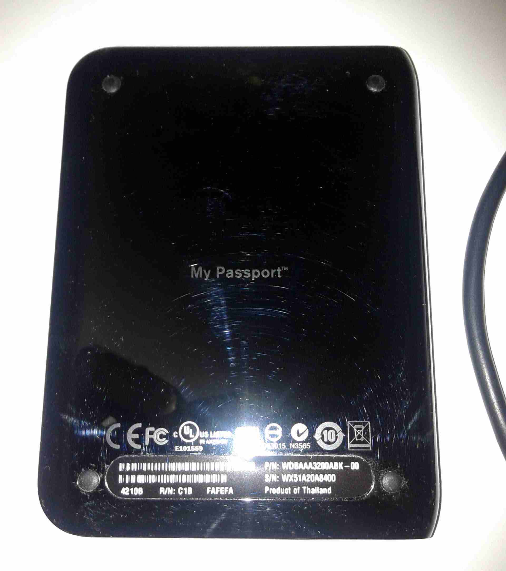 هارديسك خارجي امريكي WD ، مساحته 320 GB ، حجم صغير ومناسب
بحالة الجديد ، استخدام خفيف جدا ، يتميز عن باقي الهارديسكات بانه مدمج فيه
برنامج للنسخ الاحتياطي الاوتوماتيكي للبيانات من الكمبيوتر ولايمكن ح...