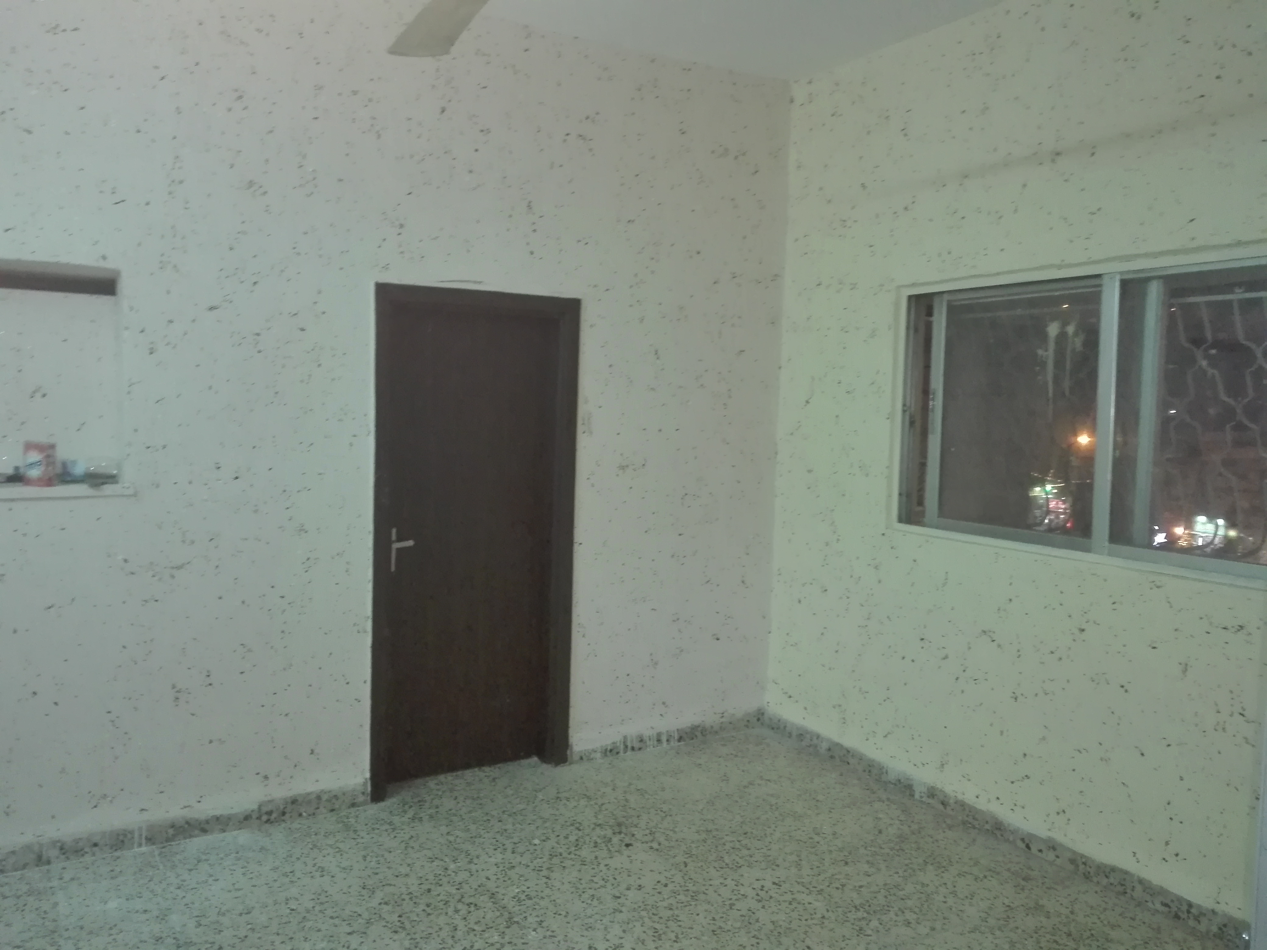 عمارة طابقين للبيع في (جبل النصر)
لا تنسَ أنك شاهدت هذا الإعلان في عنكبوت
الطابق الأول مكون م...