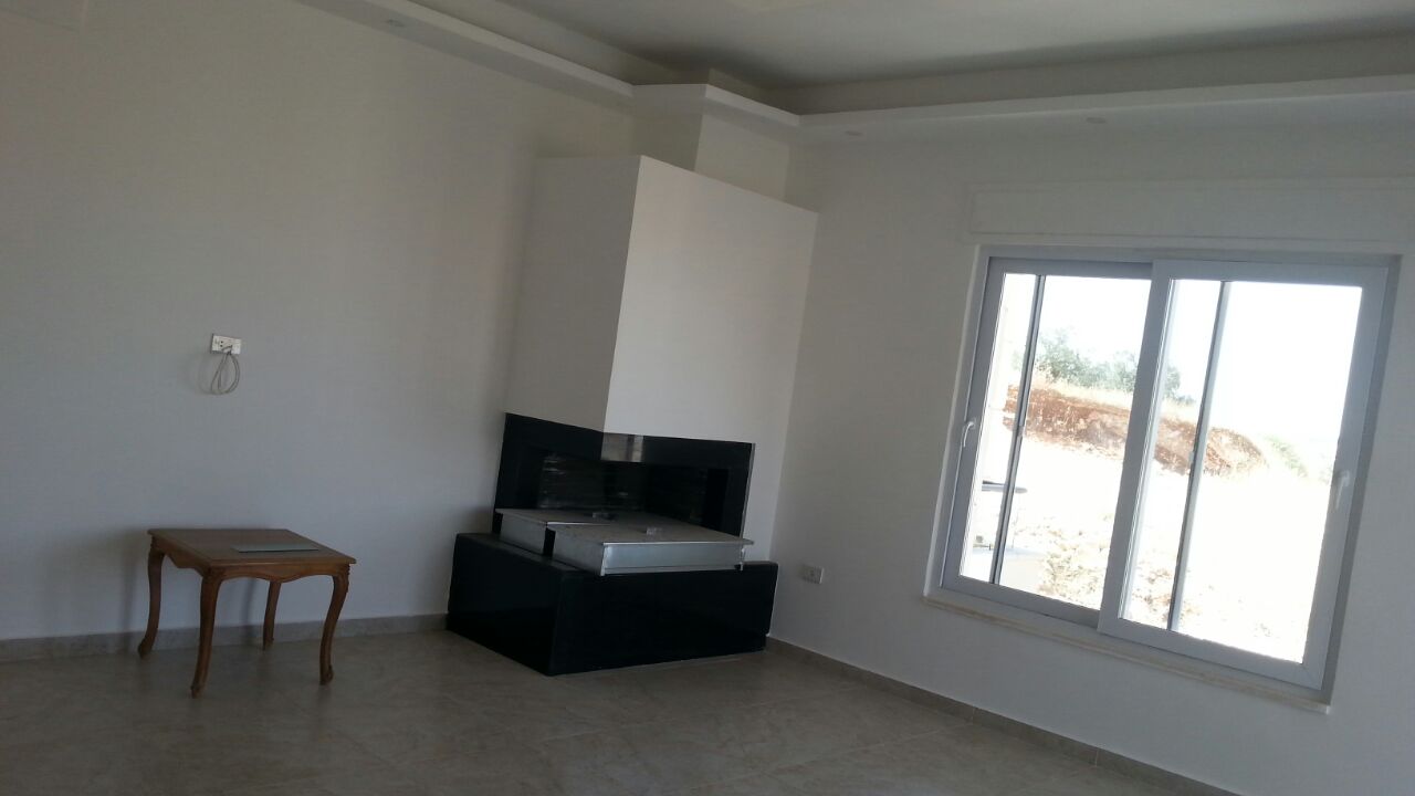 عمارة عائلية (2018) شقة طابقية للإيجار (الطبقة/ مرج الحمام)
لا تنسَ أنك شاهدت هذا الإعلان في عنكبوت...