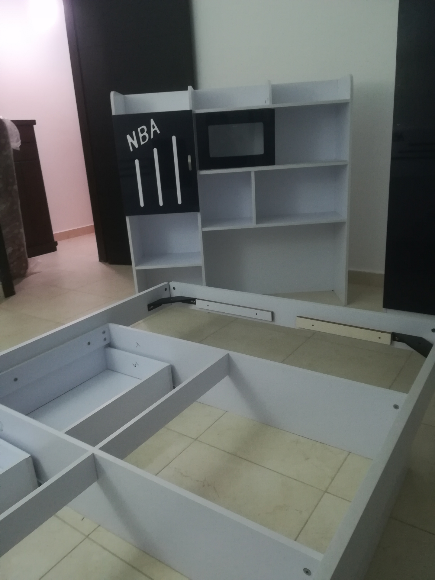 نجار متنقل فك تركيب جميع انواع غرف النوم باقل الاسعار
لا تنسَ أنك شاهدت هذا الإعلان في عنكبوت...