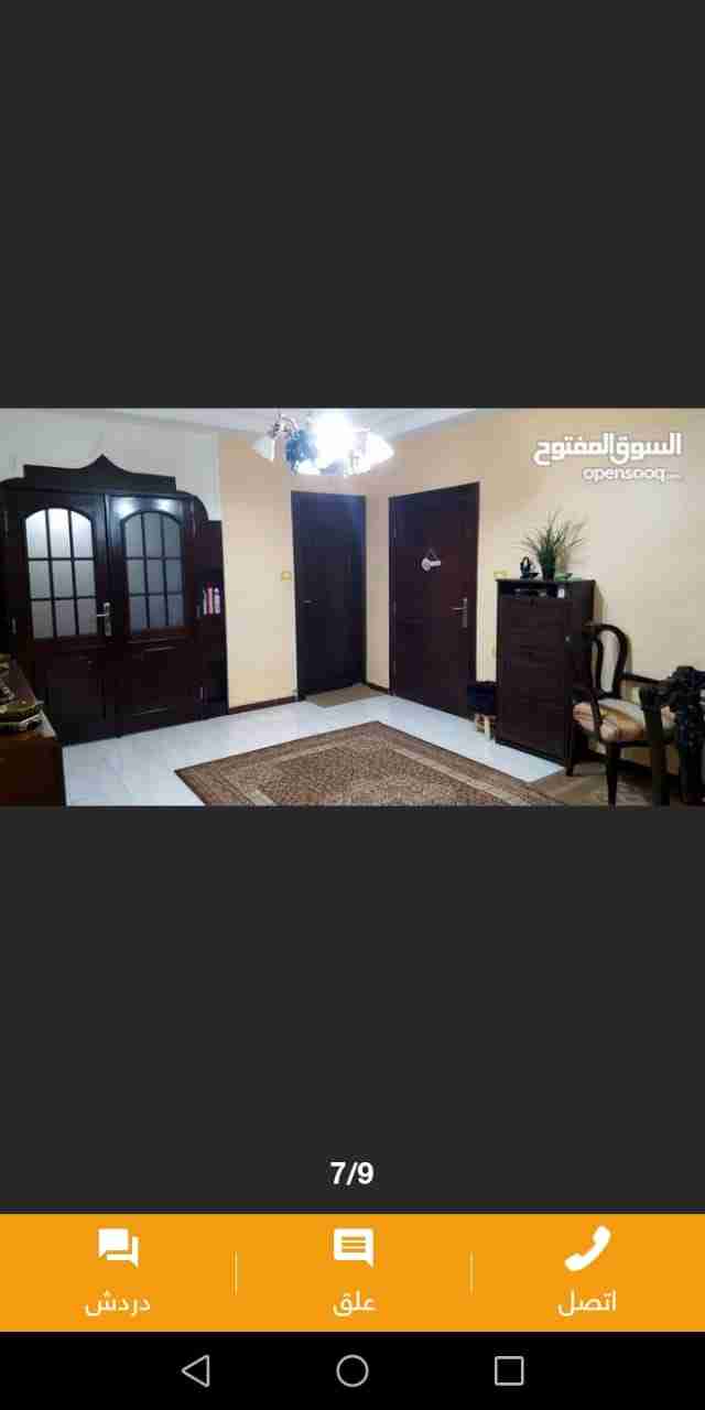 شقه مستقله بمساحه 250م 185 داخلي فارغه للبيع بسعر لقطه
لا تنسَ أنك شاهدت هذا الإعلان في عنكبوت...