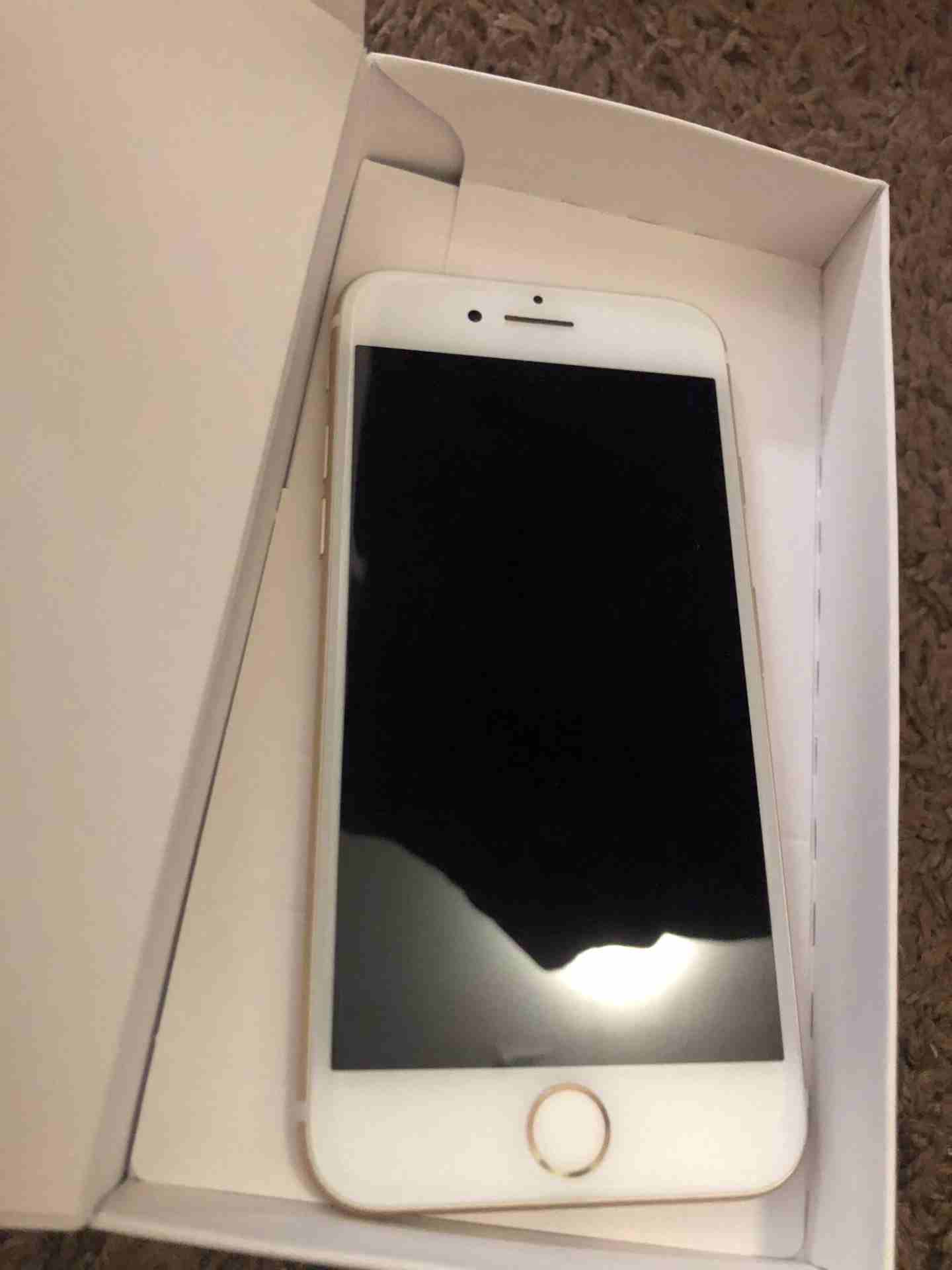 iPhone 7 128 giga                                            


	 				لا تنسَ أنك شاهدت هذا الإعلان في عنكبوت            
	 				
                            ايوف 7 مستعمل مساحة 128 جيجا لون ذهبي ب...