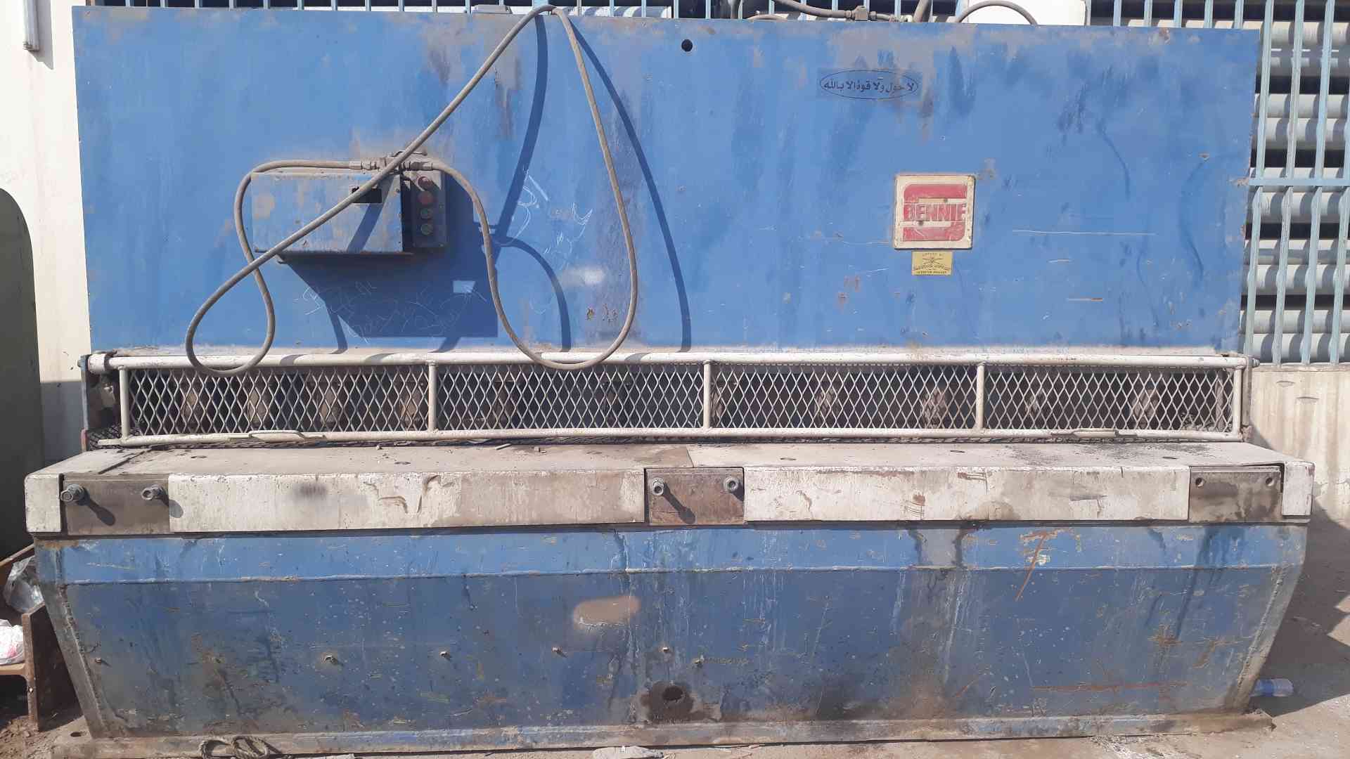 مقص هيدروليك- Hydraulic cutter                                            


	 				لا تنسَ أنك شاهدت هذا الإعلان في عنكبوت            
	 				
                                مقص طول 3 متر سماكة 20...