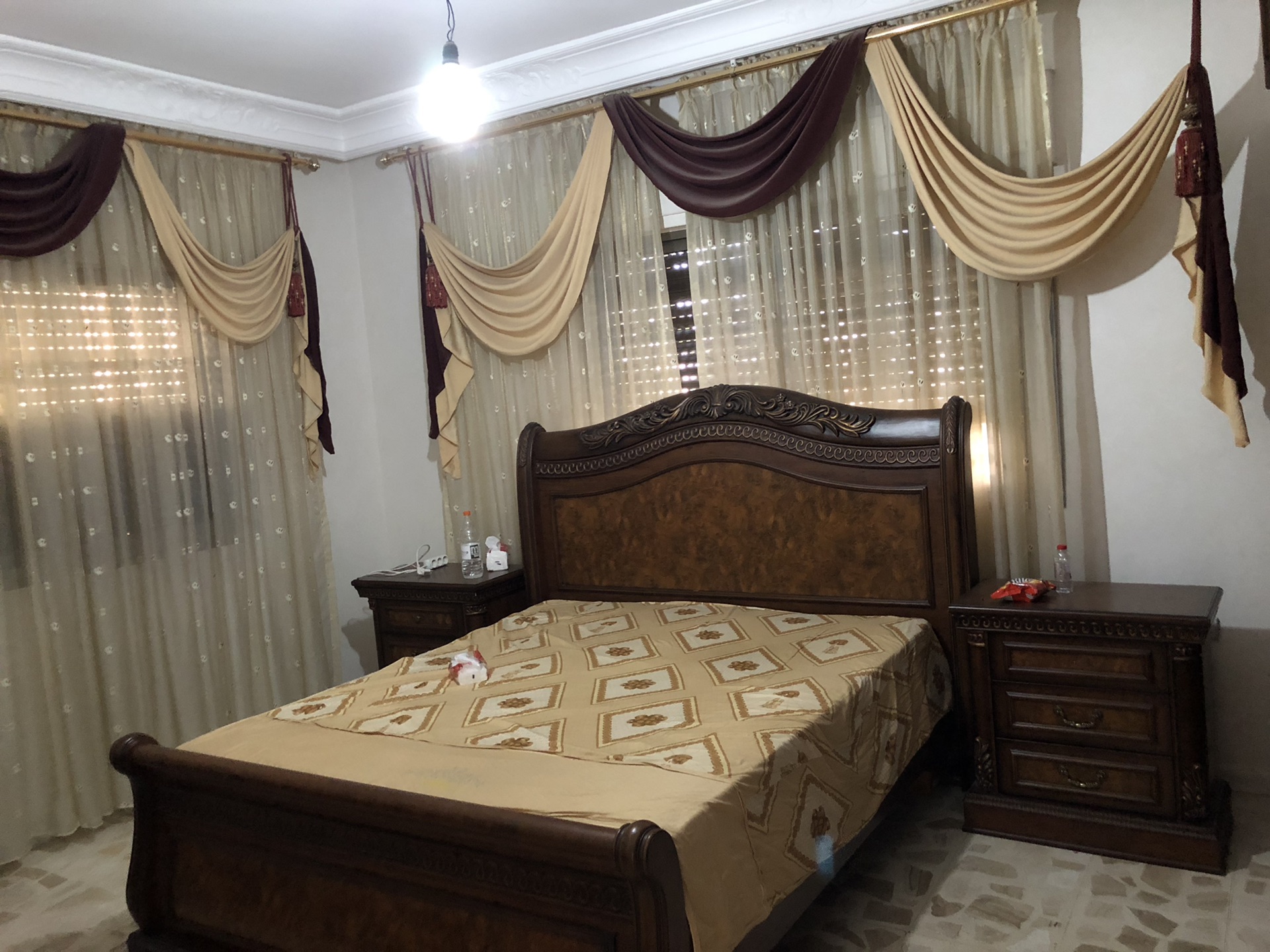 فيلا للبيع طريق المطار
لا تنسَ أنك شاهدت هذا الإعلان في عنكبوت
فيلا اوشبه عماره 3طوابق الاول...