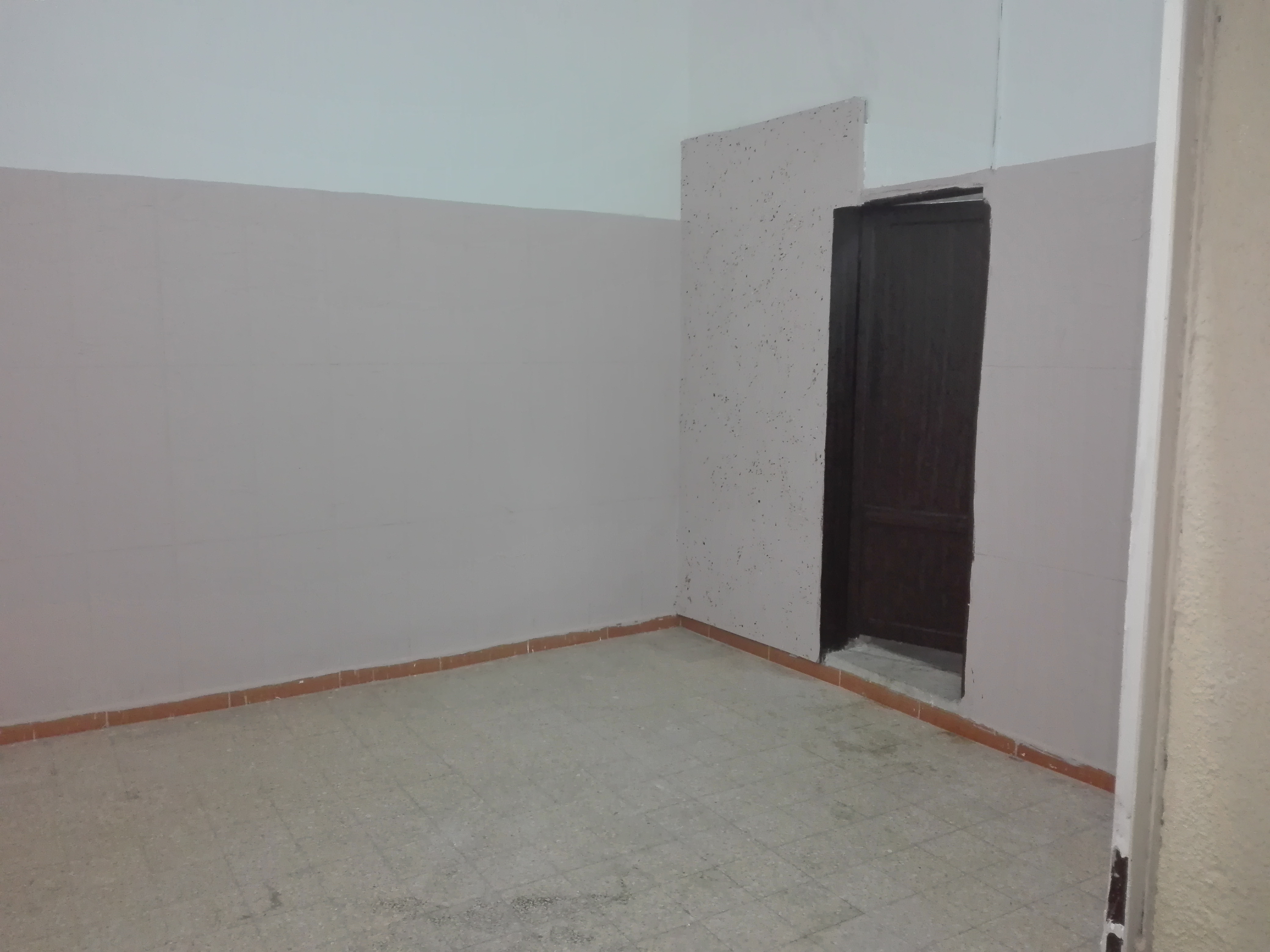 عمارة طابقين للبيع في (جبل النصر)
لا تنسَ أنك شاهدت هذا الإعلان في عنكبوت
الطابق الأول مكون م...