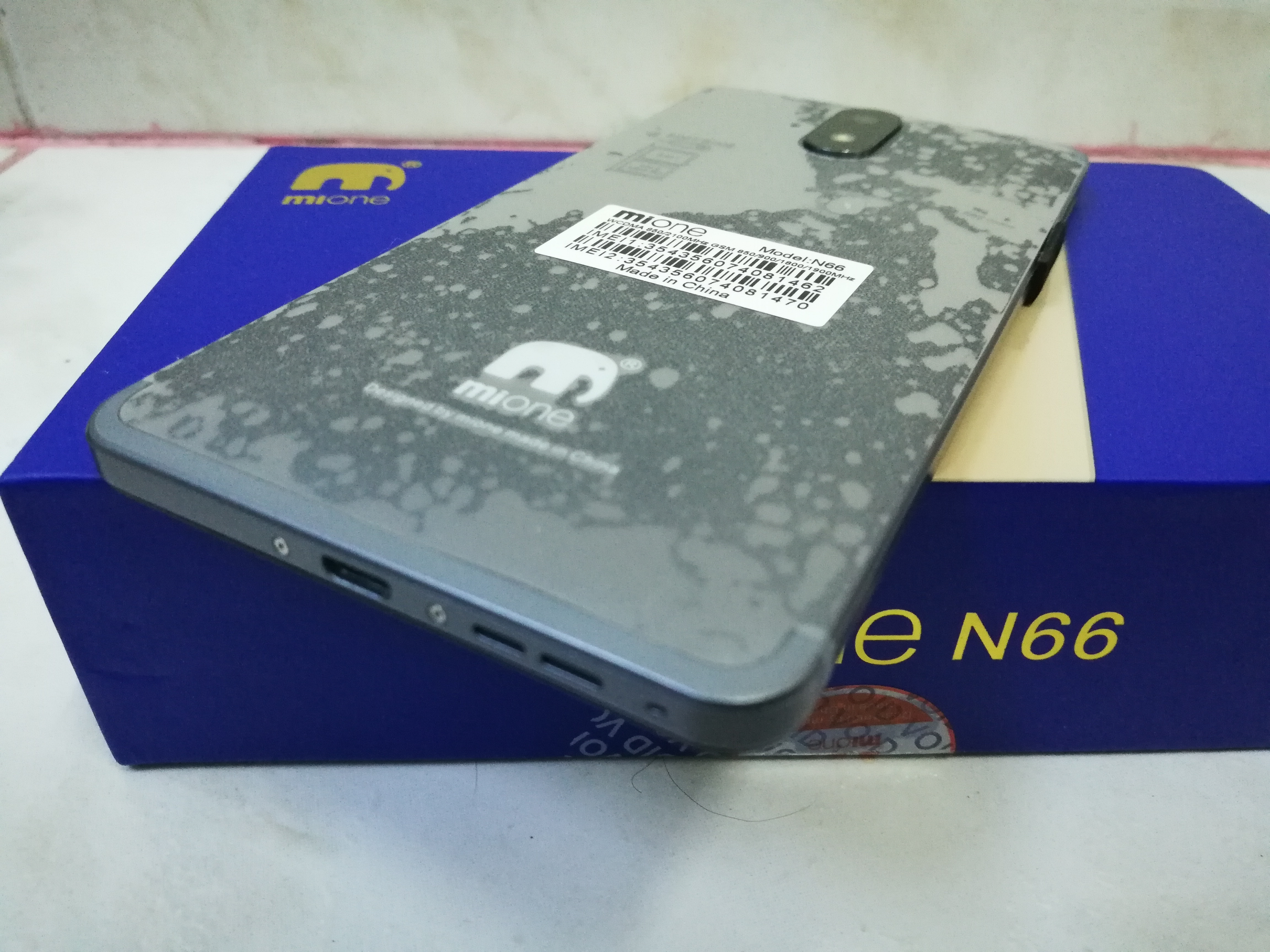 جوال ذات مواصفات عاليه وبارخص سعر الكميه محدوده
لا تنسَ أنك شاهدت هذا الإعلان في عنكبوت
السلا...