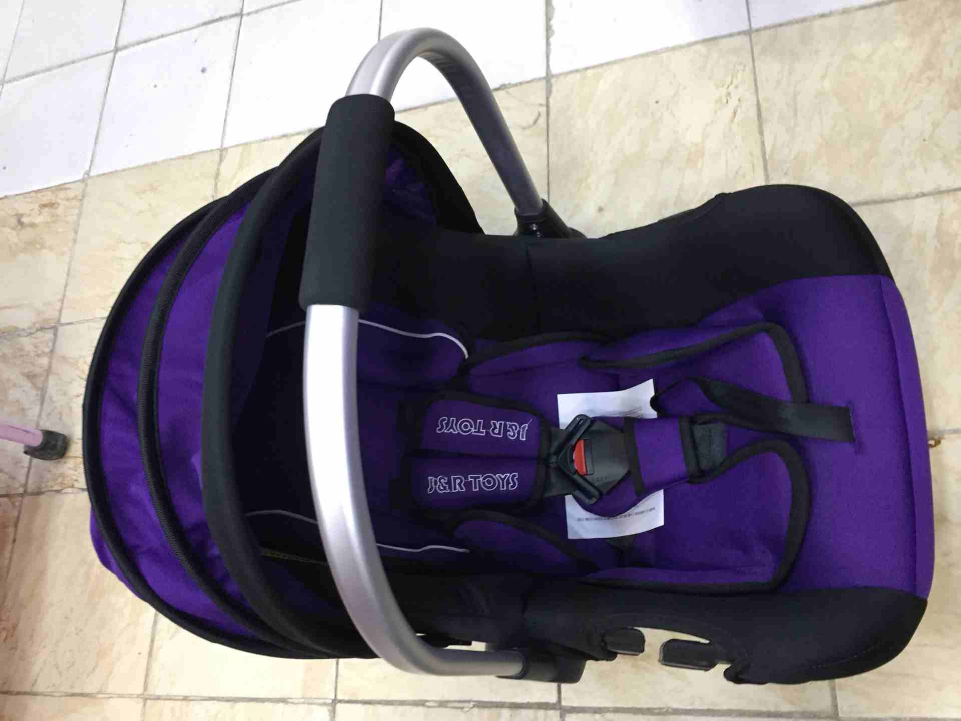 كوت بيبي فخم جدا يد المنيوم بطانتين عرض والقطعه بتوصلك لباب بيتك 0796316653
لا تنسَ أنك شاهدت هذا الإعلان في عنكبوت...
