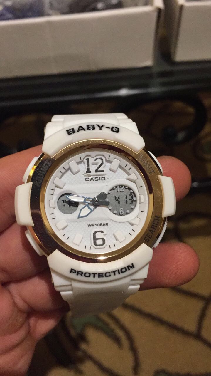 تشكيله مميزه من ساعات G shock الرياضيه اليابانيه
لا تنسَ أنك شاهدت هذا الإعلان في عنكبوت
ساعا...