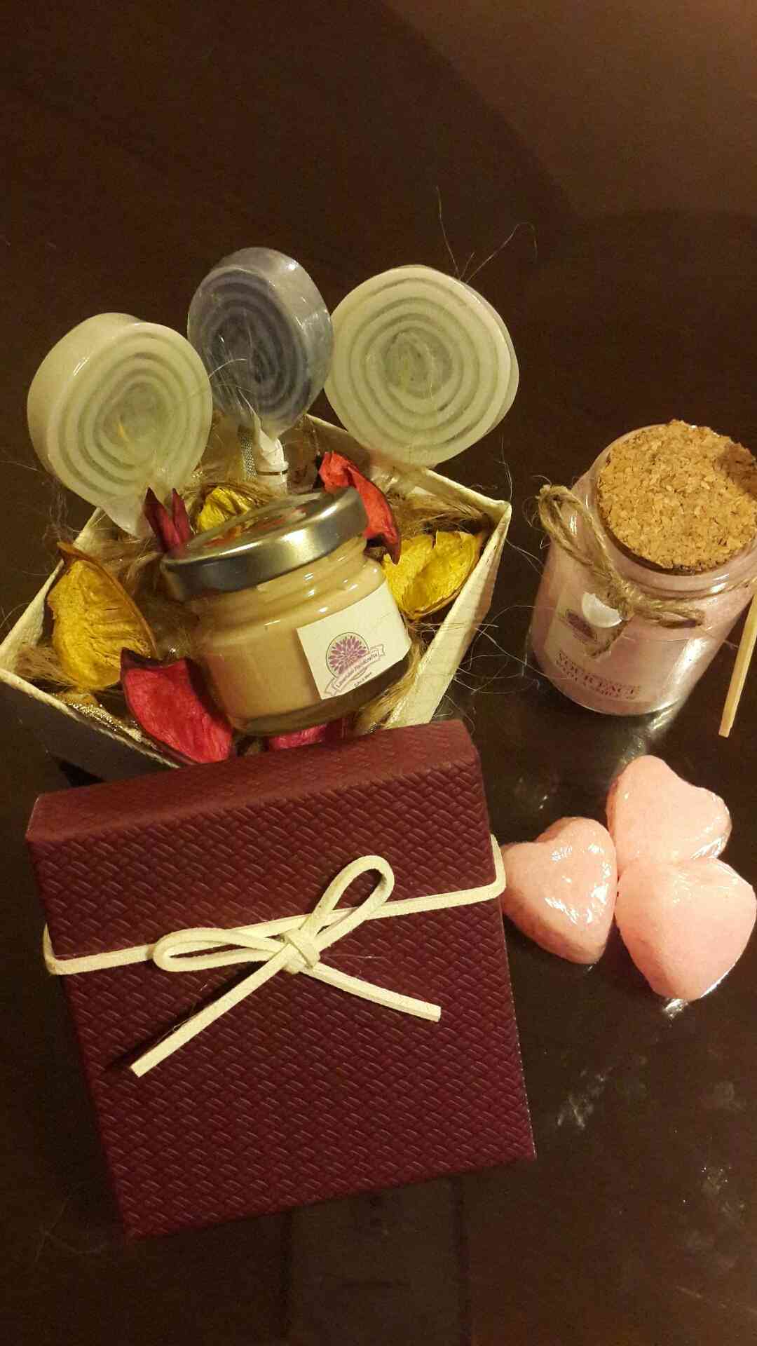 lavender handcrafts
لا تنسَ أنك شاهدت هذا الإعلان في عنكبوت
A lovely order of Lavender Scrub,...