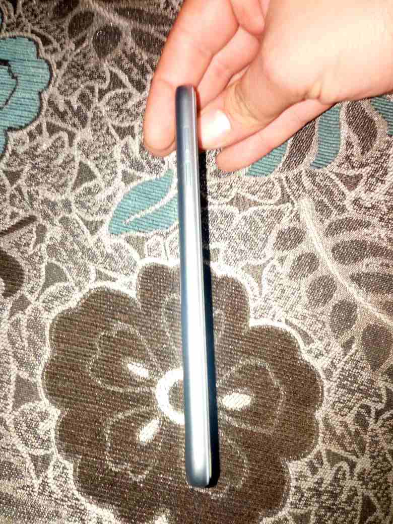 سامسونج j7 pro 64g
لا تنسَ أنك شاهدت هذا الإعلان في عنكبوت
الجهاز غني عن التعريف الجهاز كما هو مو...