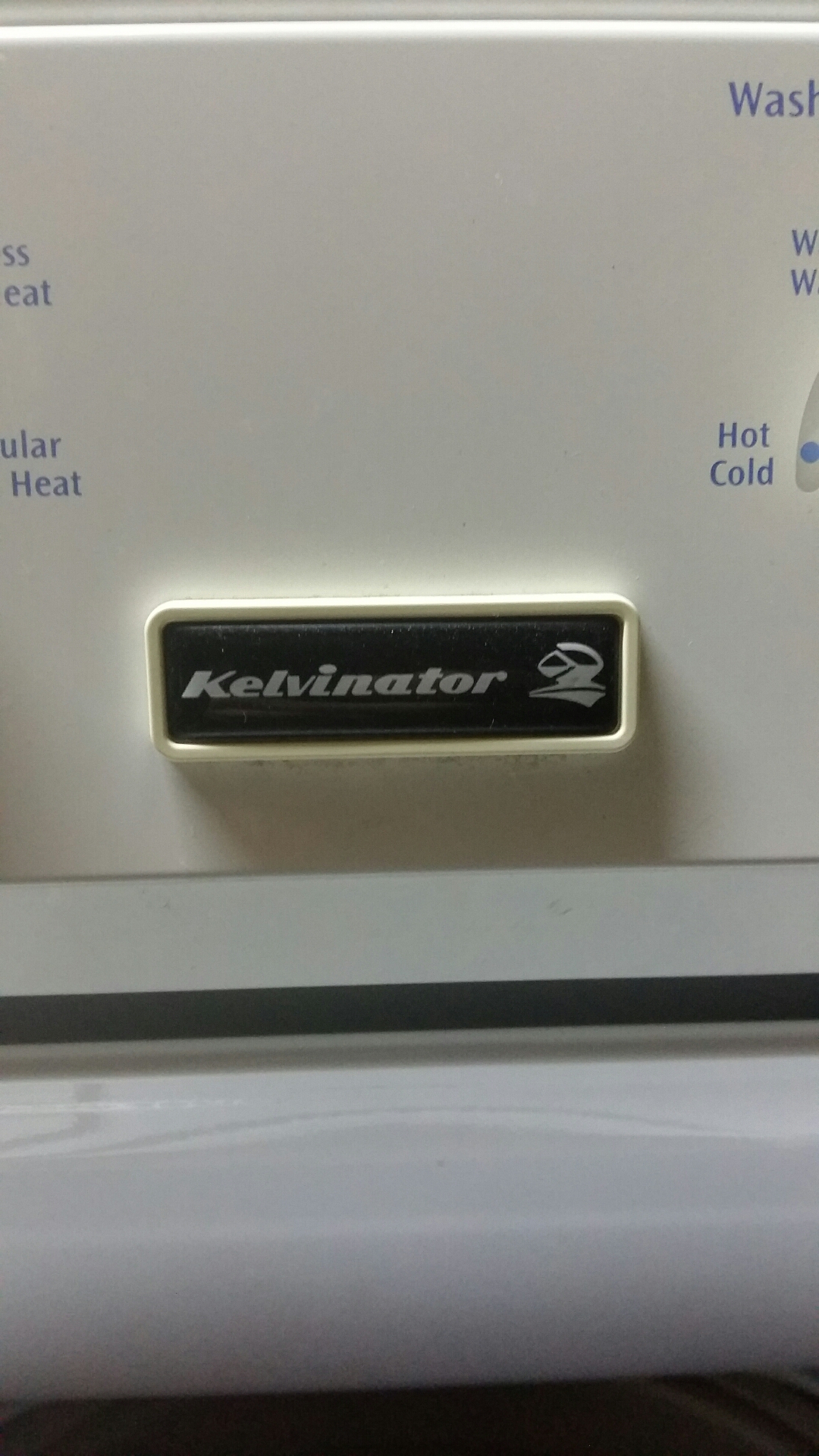 غسالة بحالة جيدة نوع kelvinator امريكي
لا تنسَ أنك شاهدت هذا الإعلان في عنكبوت
غسالة تب نظاف...