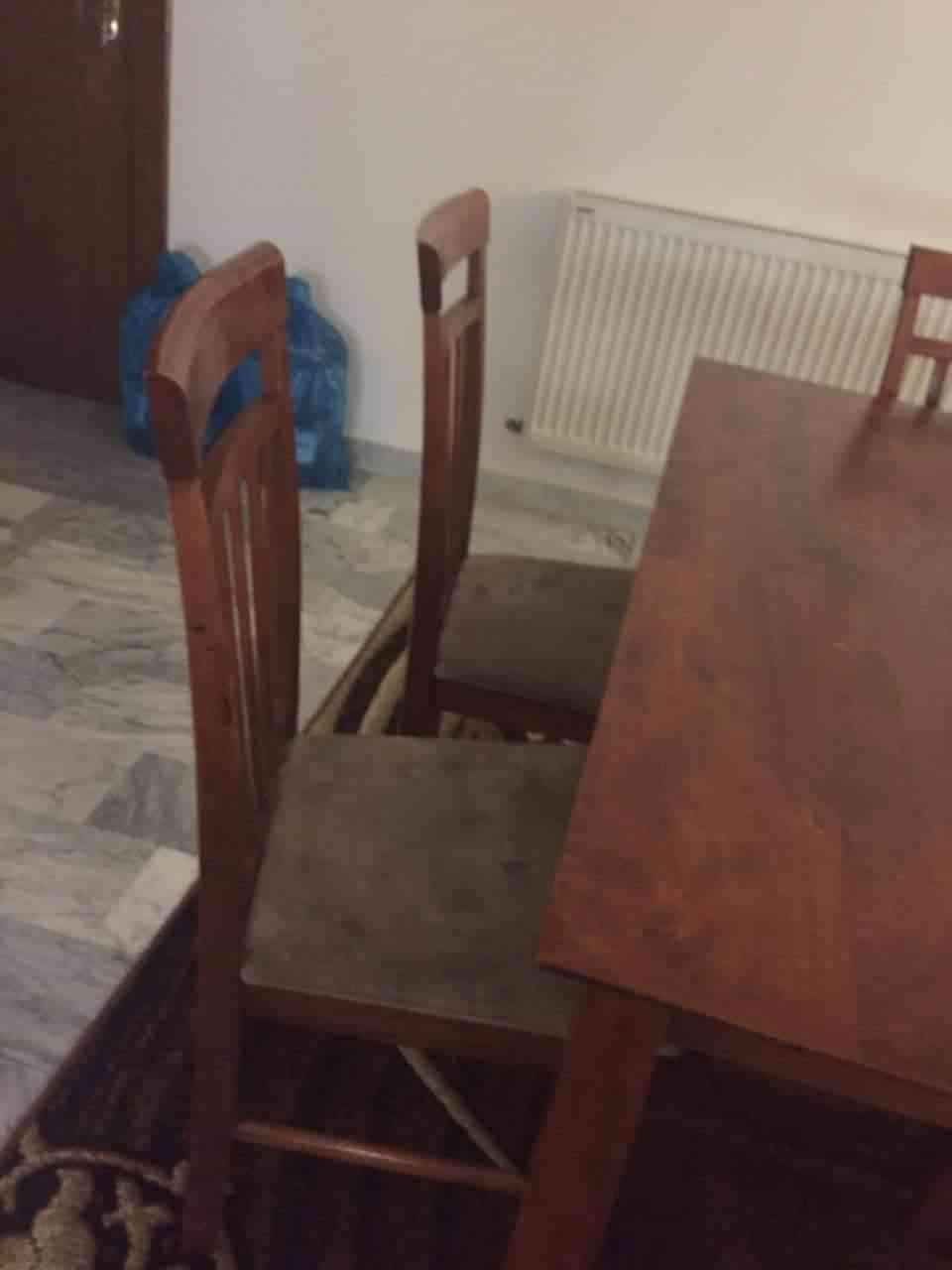 غرفة سفرا ماليزي                                            


	 				لا تنسَ أنك شاهدت هذا الإعلان في عنكبوت            
	 				
                                طاولة سفرا للبيع خشب ماليزي 
4 كراسي...