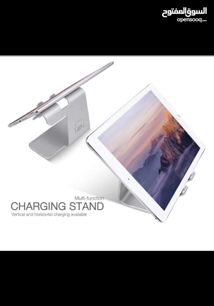 Charging stand for Apple Watch and iPhone pure aluminum 100%.
لا تنسَ أنك شاهدت هذا الإعلان في عنكبوت...