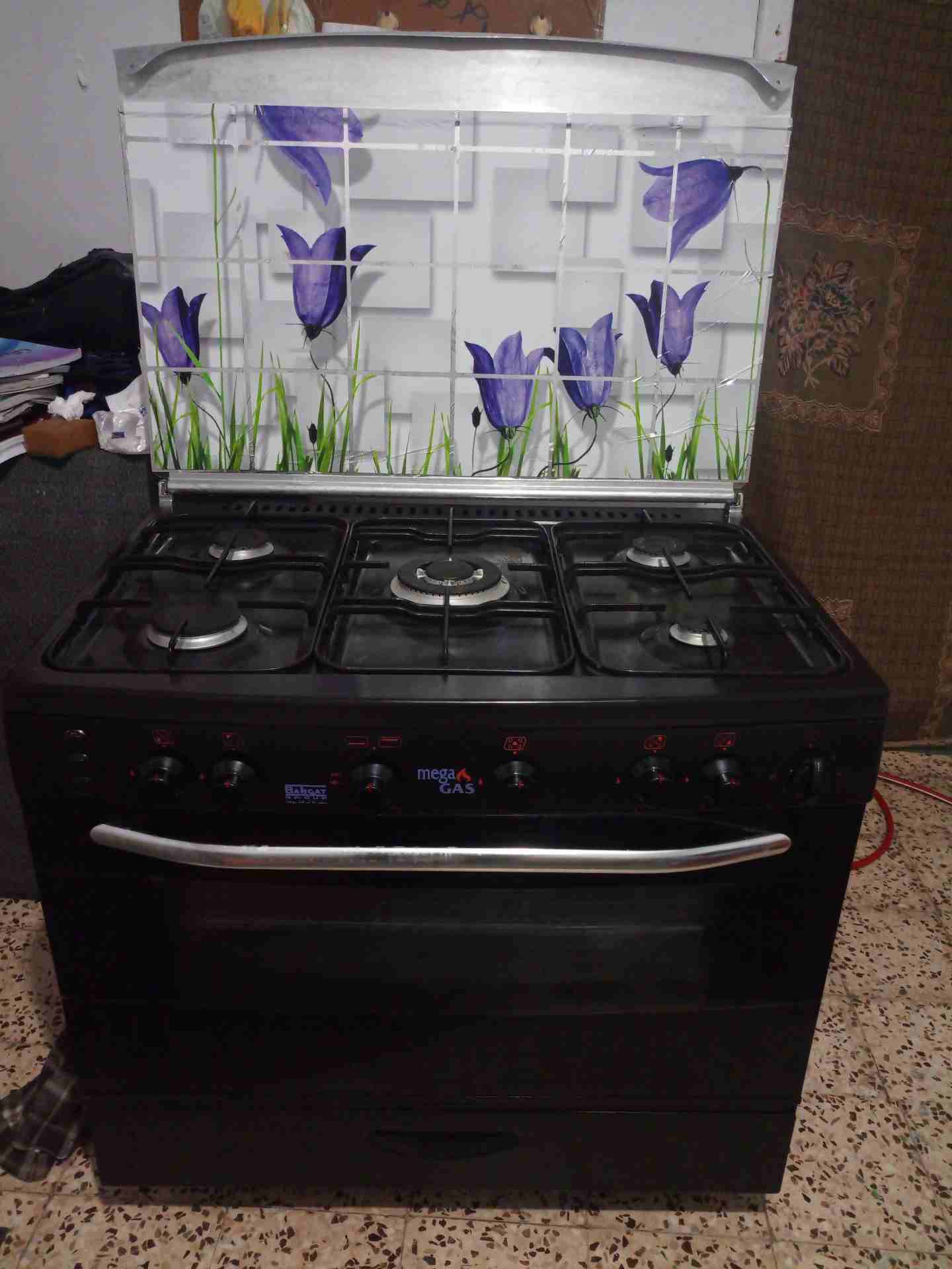غاز فرن خمس عيون اسود مصري قياس 90/60 شغال كامل للتواصل رقم 0789004855                                            


	 				لا تنسَ أنك شاهدت هذا الإعلان في عنكبوت...
