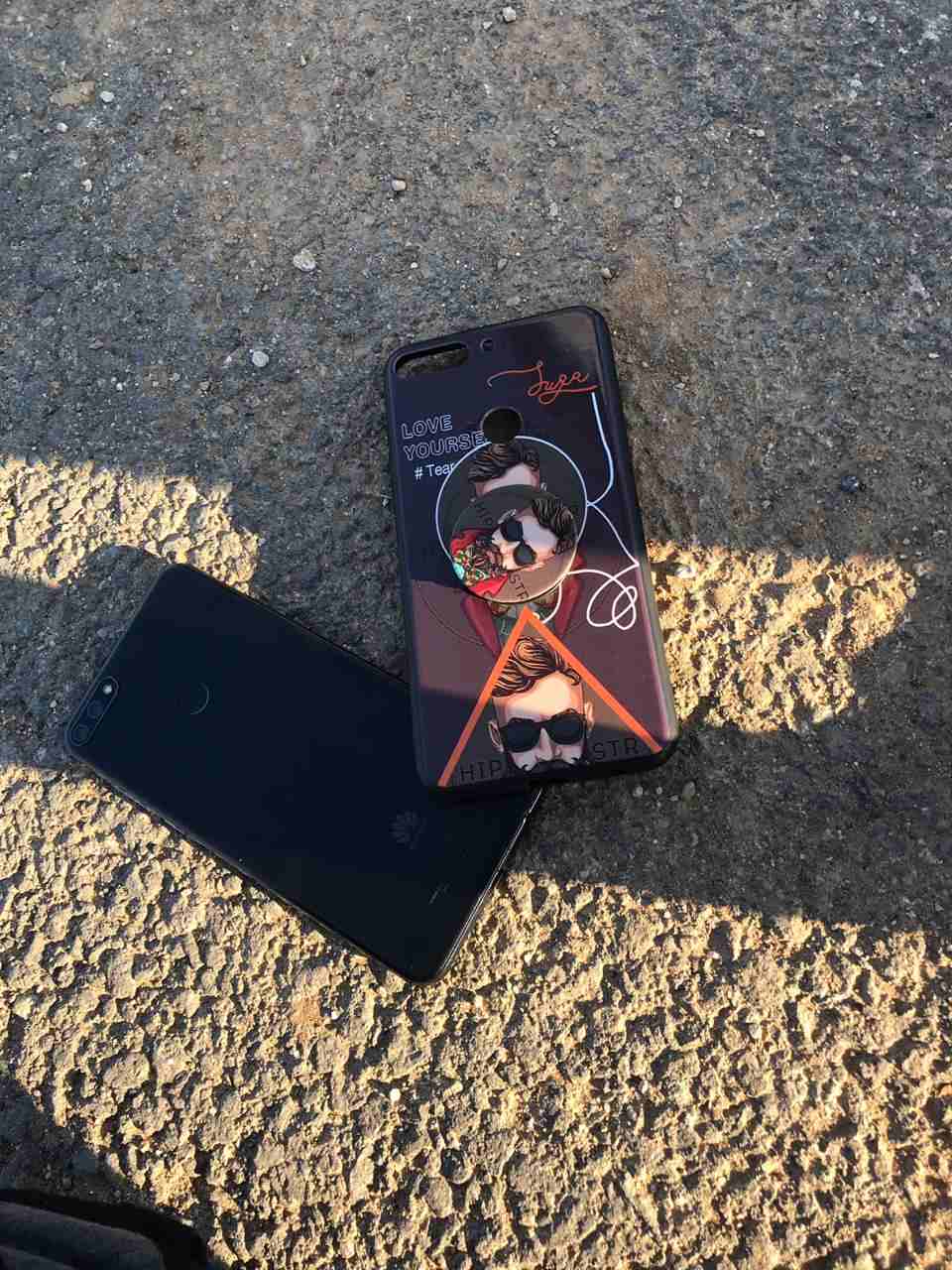 huawei                                            


	 				لا تنسَ أنك شاهدت هذا الإعلان في عنكبوت            
	 				
                            الجهاز جديد بالصلاه ع النبي
معاه شاحن وسماعه وكاله...