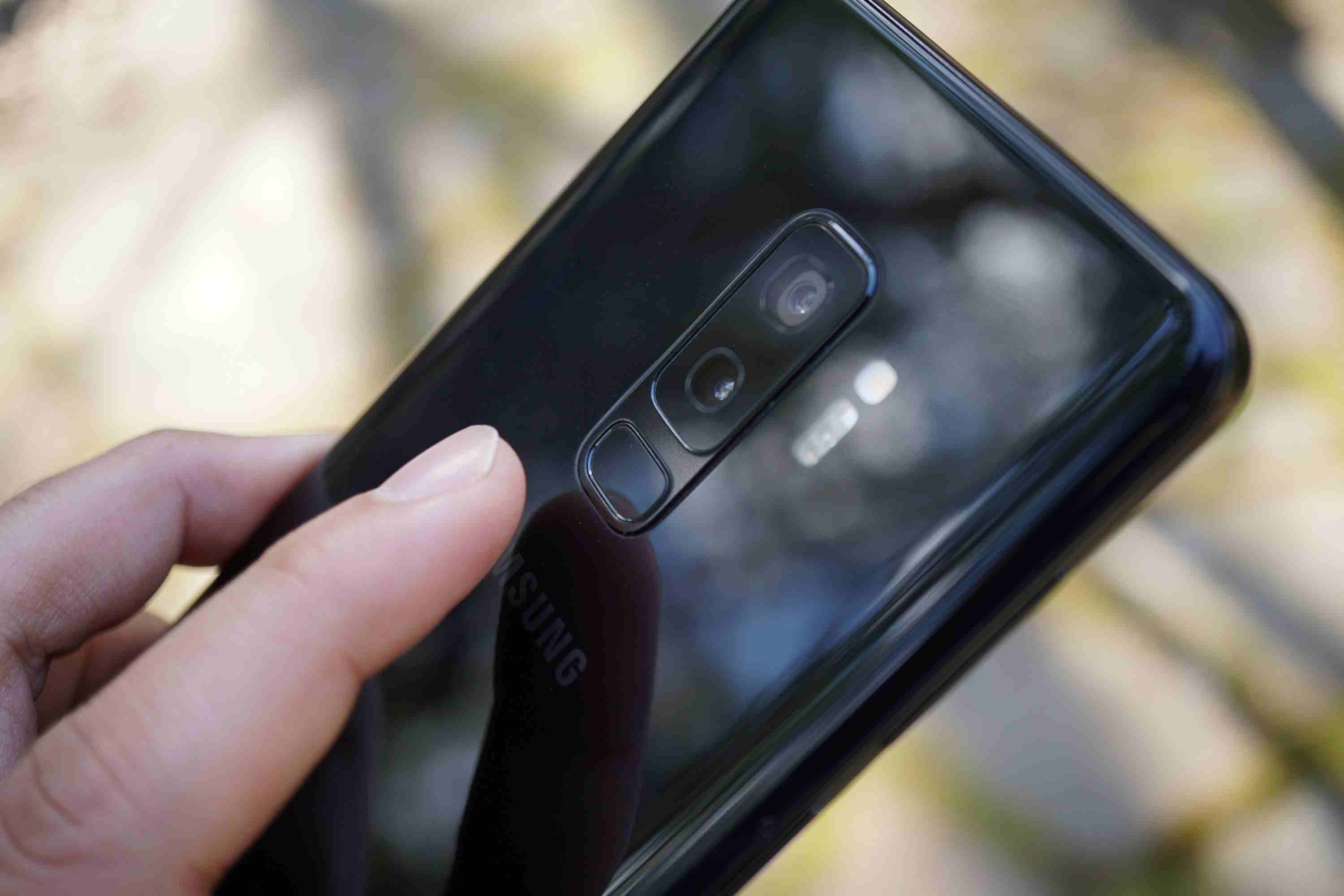 سامسونح Samsung S9 Plus 128GB جديد الكرتونه مسكره
لا تنسَ أنك شاهدت هذا الإعلان في عنكبوت
موبايل...