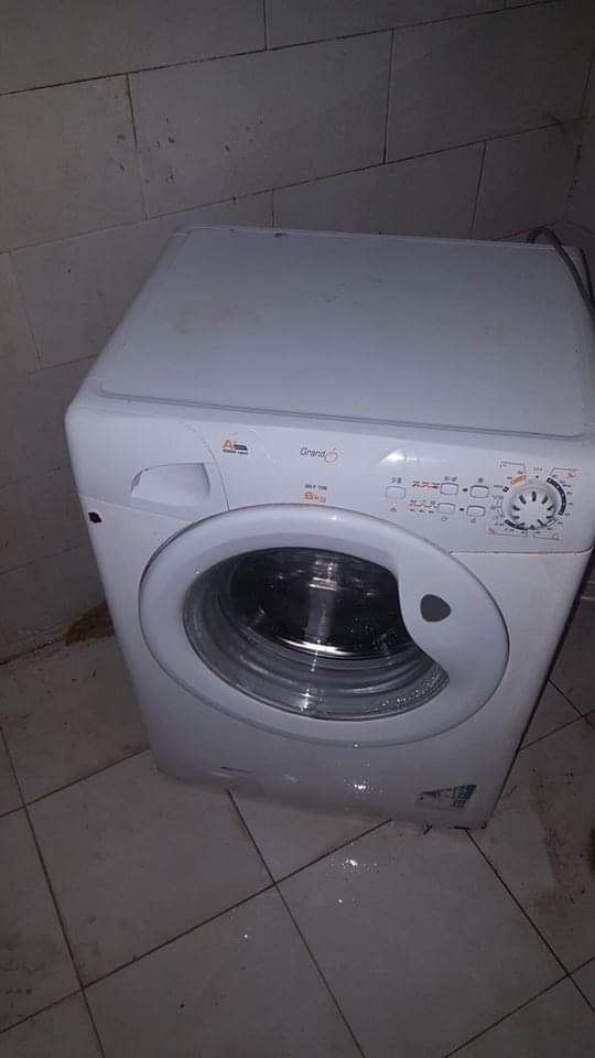 washing machine used in fairly okay condition
لا تنسَ أنك شاهدت هذا الإعلان في عنكبوت
washing...