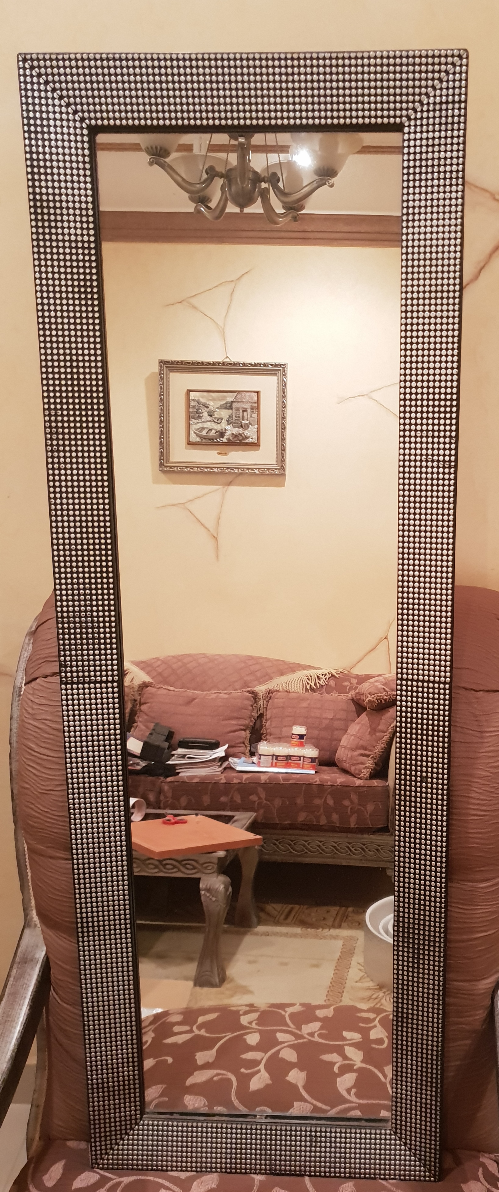 مرايه ايكيا بحاله ممتازه An excellent condition IKEA dressing mirror
لا تنسَ أنك شاهدت هذا الإعلان في عنكبوت...