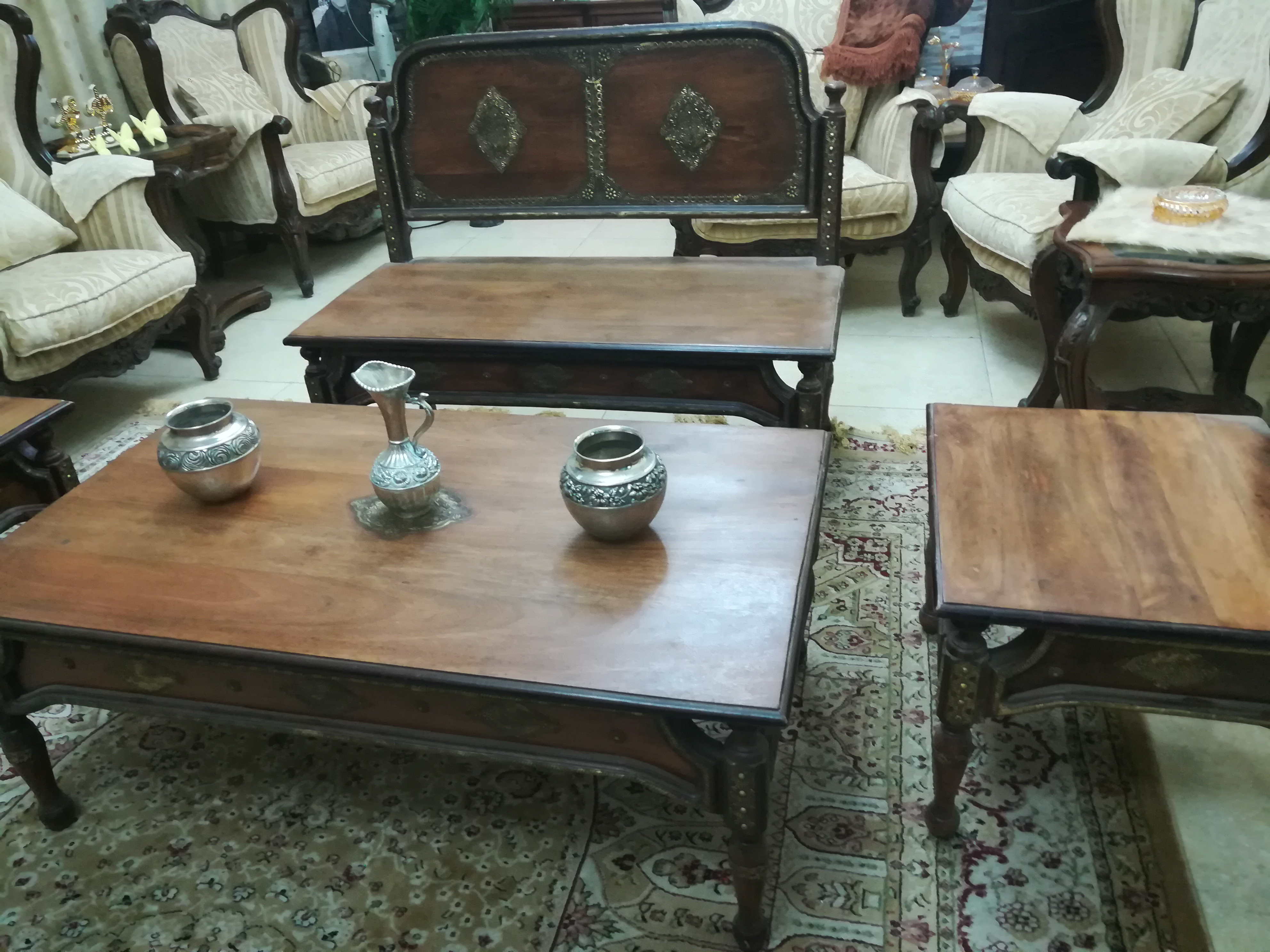 طقم هندي
لا تنسَ أنك شاهدت هذا الإعلان في عنكبوت
طقم كنب هندي...