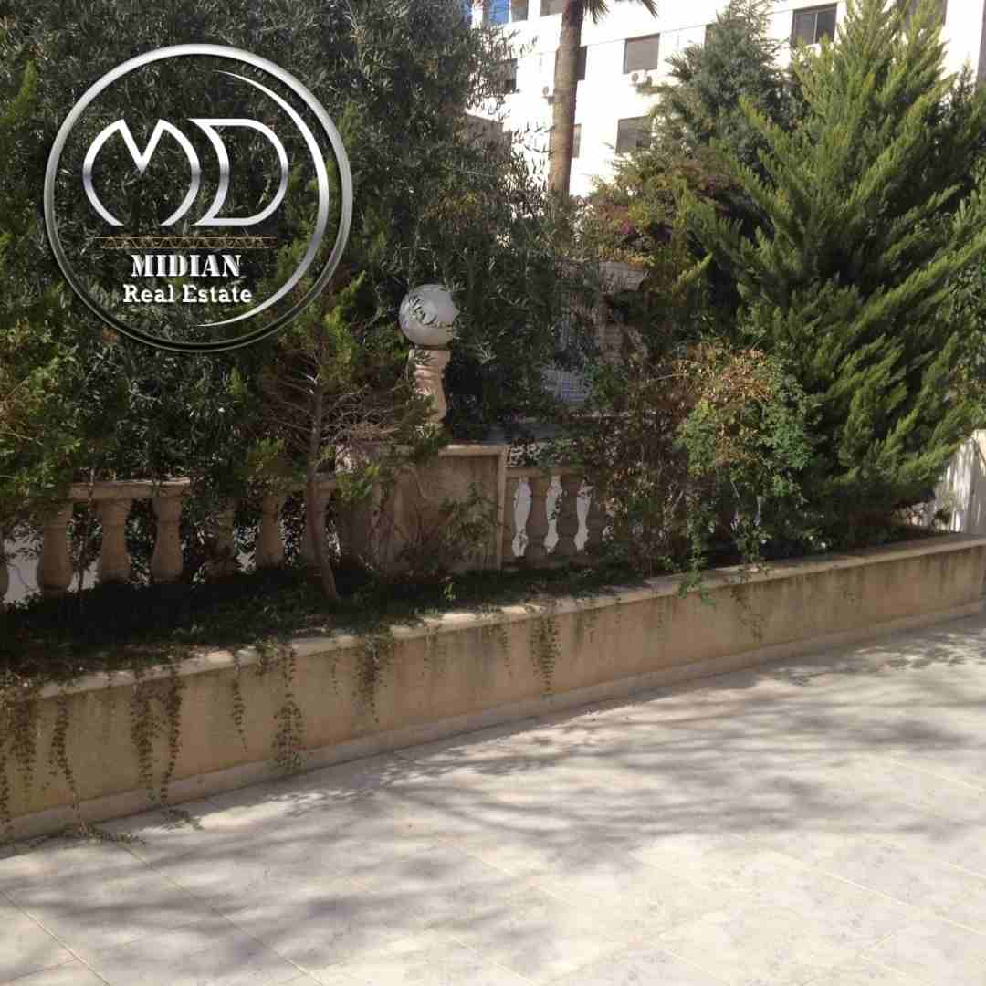 فيلا دوبلكس فارغه للايجار الشميساني قرب حدائق الملك عبدالله مع ترسات بسعر مناسب
لا تنسَ أنك شاهدت هذا الإعلان في عنكبوت...