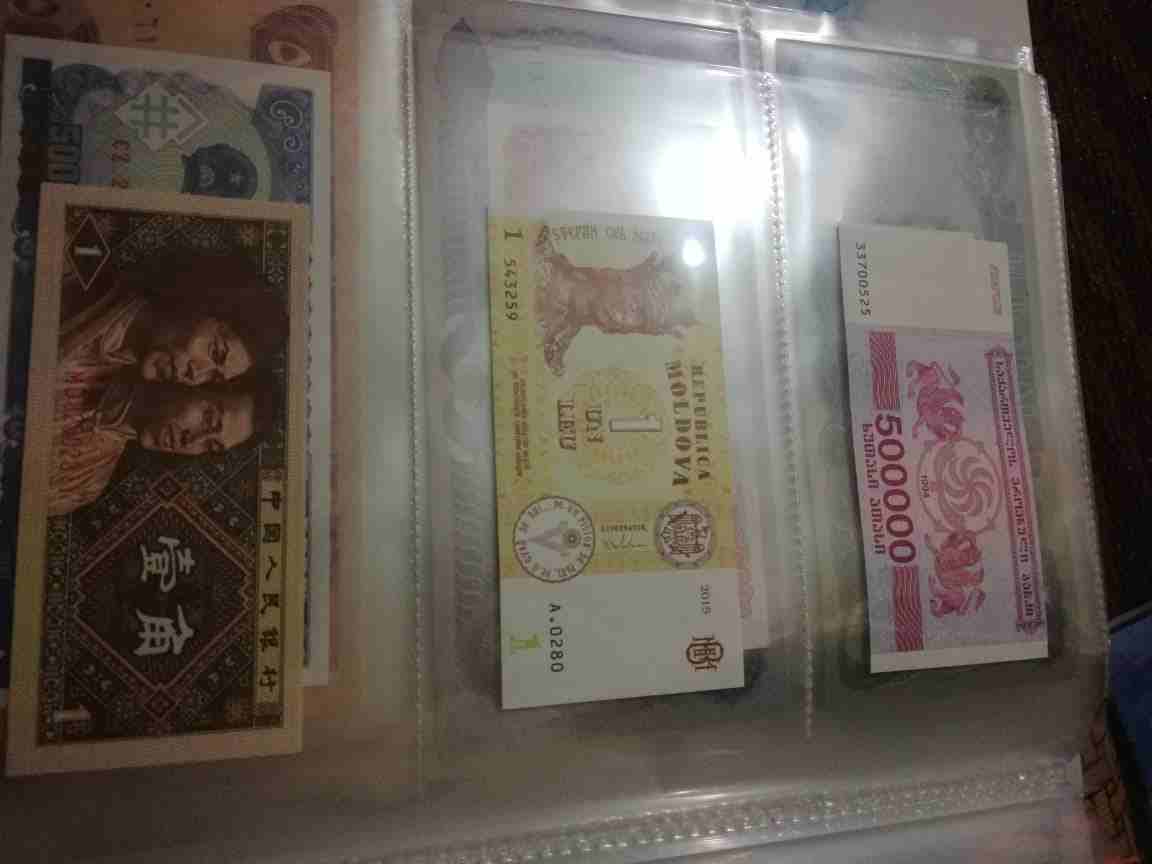 البوم عملات ورقيه
لا تنسَ أنك شاهدت هذا الإعلان في عنكبوت
البوم عملات ورقيه مع مئه عمله ورقيه انس...