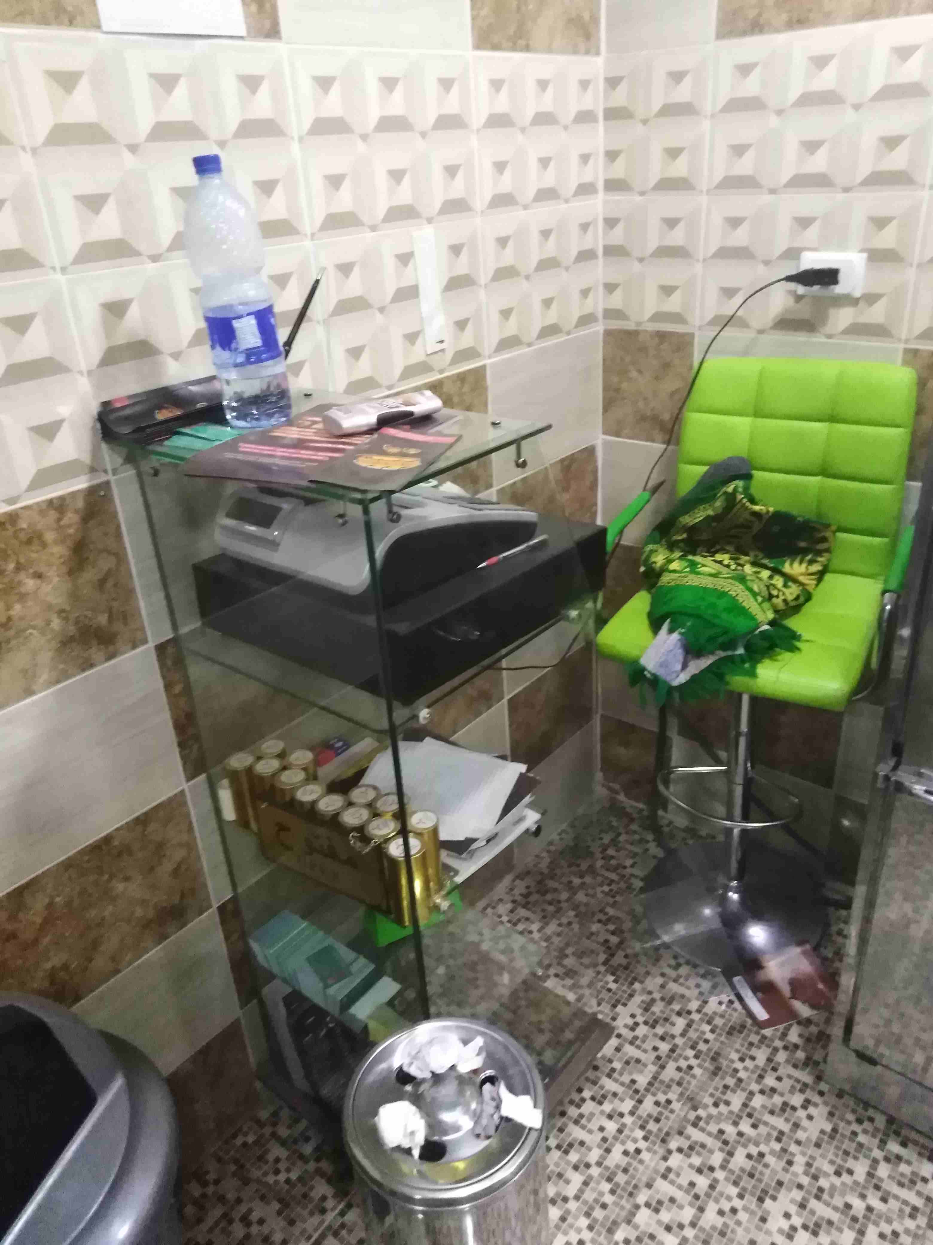 عدة مطعم كاملة للبيع                                            


	 				لا تنسَ أنك شاهدت هذا الإعلان في عنكبوت            
	 				
                            شواية دجاج 575دينار
ثلاجة سلطات 650د...
