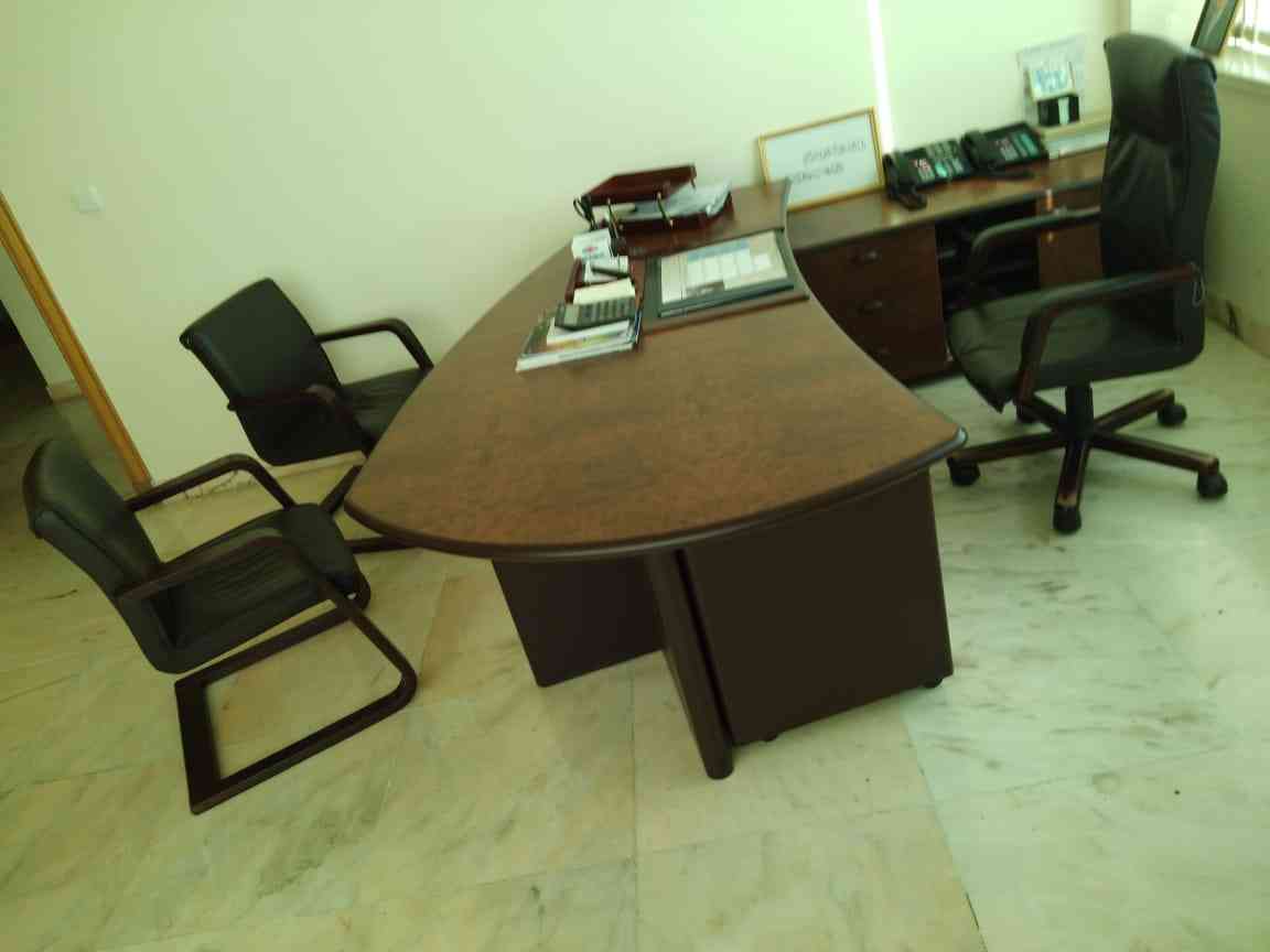 Office Furniture in good condition                                            


	 				لا تنسَ أنك شاهدت هذا الإعلان في عنكبوت            
	 				
                                We are selling num...