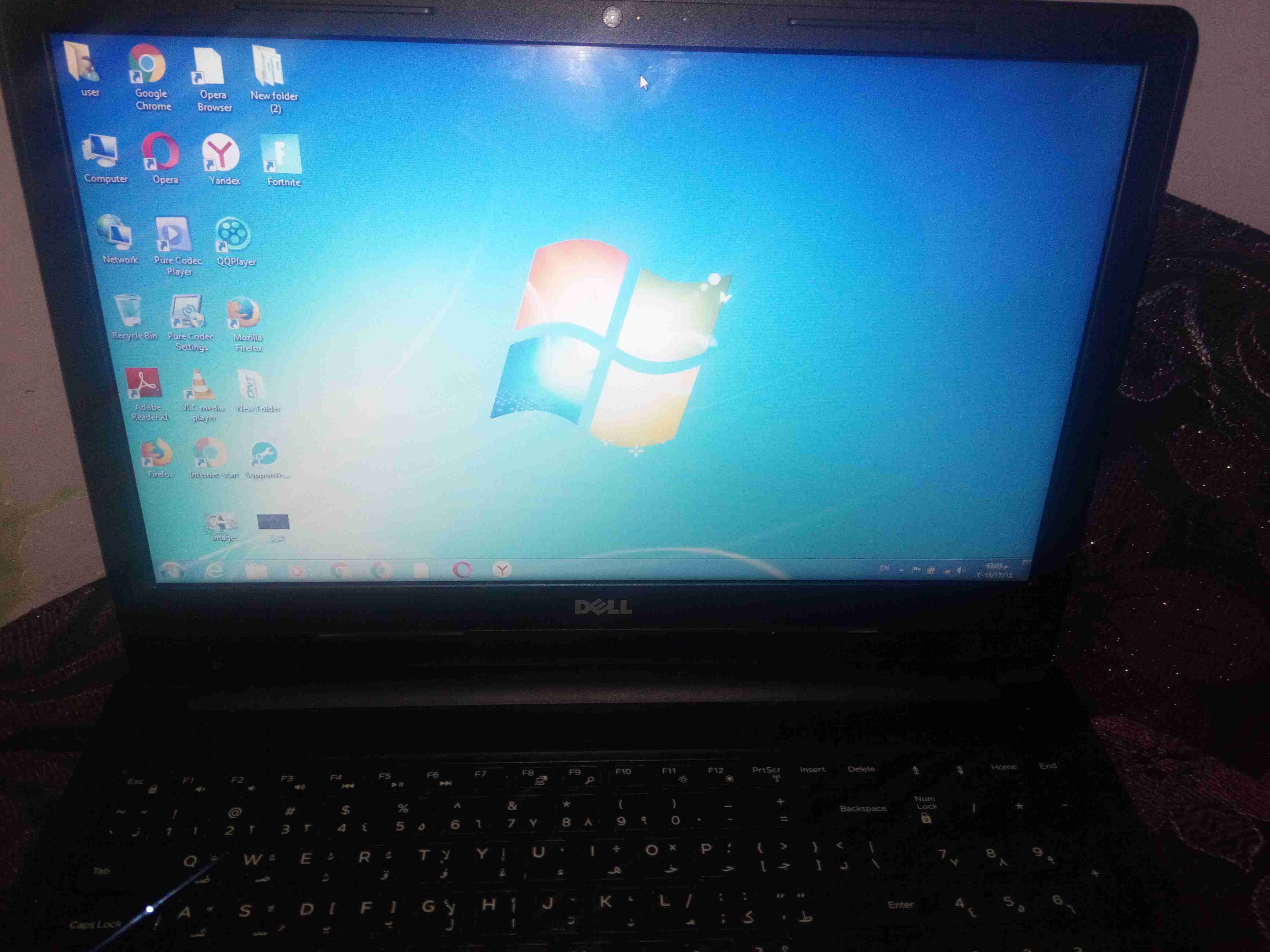 لابتوب ديل i5 الجيل السابع
لا تنسَ أنك شاهدت هذا الإعلان في عنكبوت
استخدام محدود رام 4
هارد...