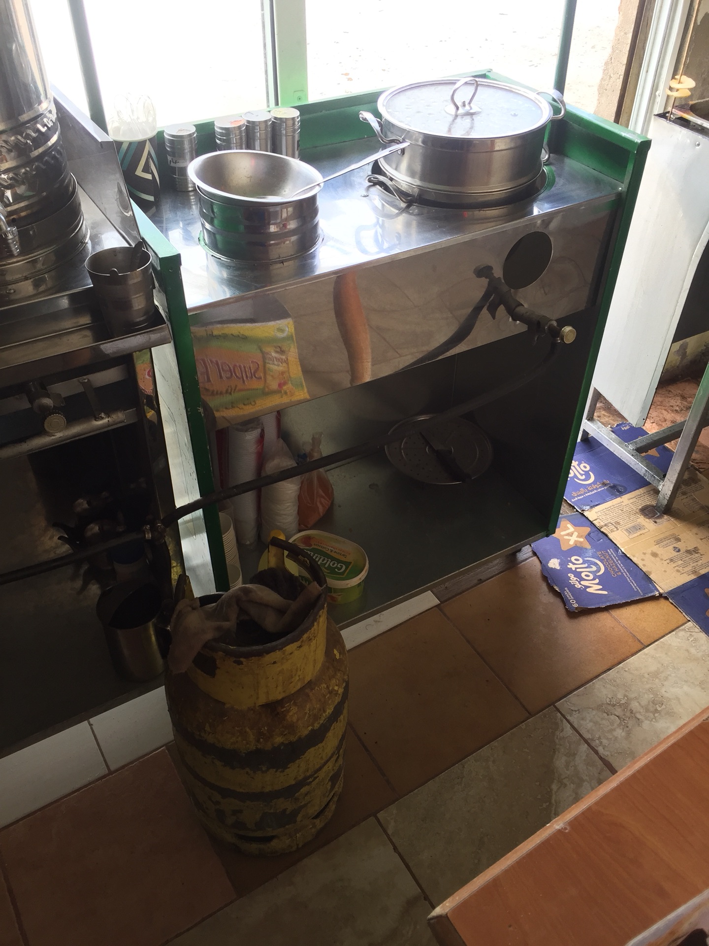 عربة ذرة
لا تنسَ أنك شاهدت هذا الإعلان في عنكبوت
عربة ذرة طنجرة لسلق الذره وعدة الذرة كاملة...