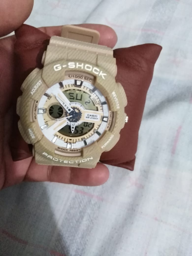 تشكيله مميزه من ساعات G shock الرياضيه اليابانيه
لا تنسَ أنك شاهدت هذا الإعلان في عنكبوت
ساعا...