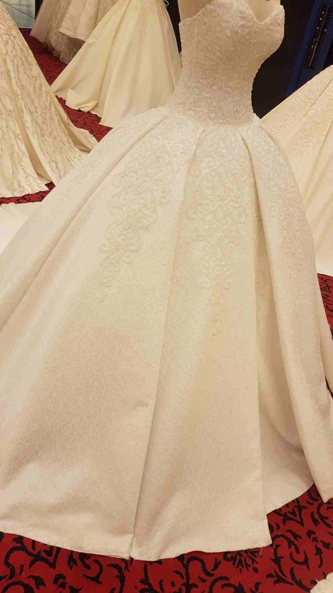 الرياض
لا تنسَ أنك شاهدت هذا الإعلان في عنكبوت
فساتين تفصيل حسب الطلب...