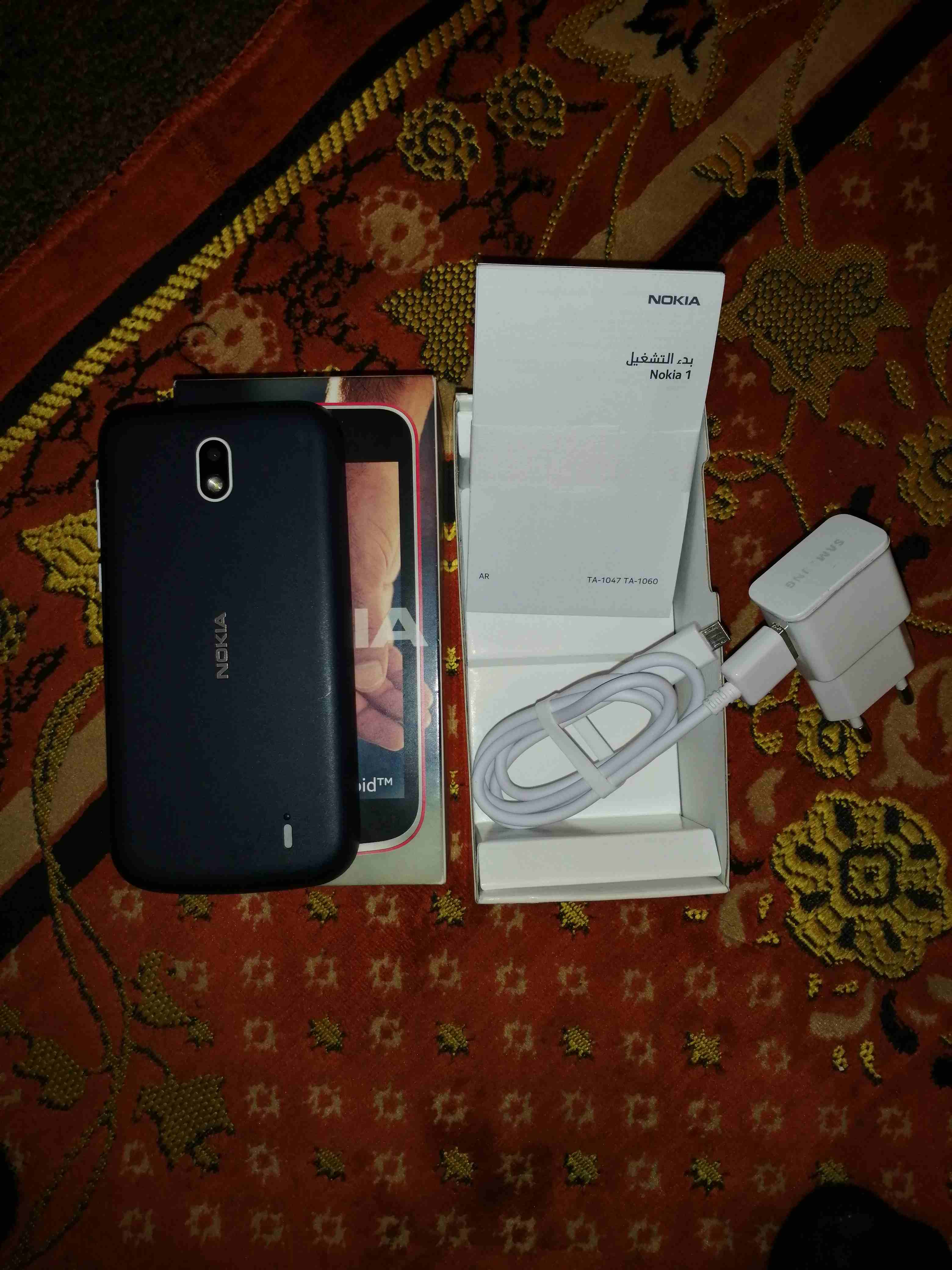 تستخدم إلى حد ما نوكيا 1 بعد البيع شاحن سامسونج وليس سماعة الرأس.  <>.   Nokia 1                                            


	 				لا تنسَ أنك شاهدت هذا الإعلان في عنكبوت...