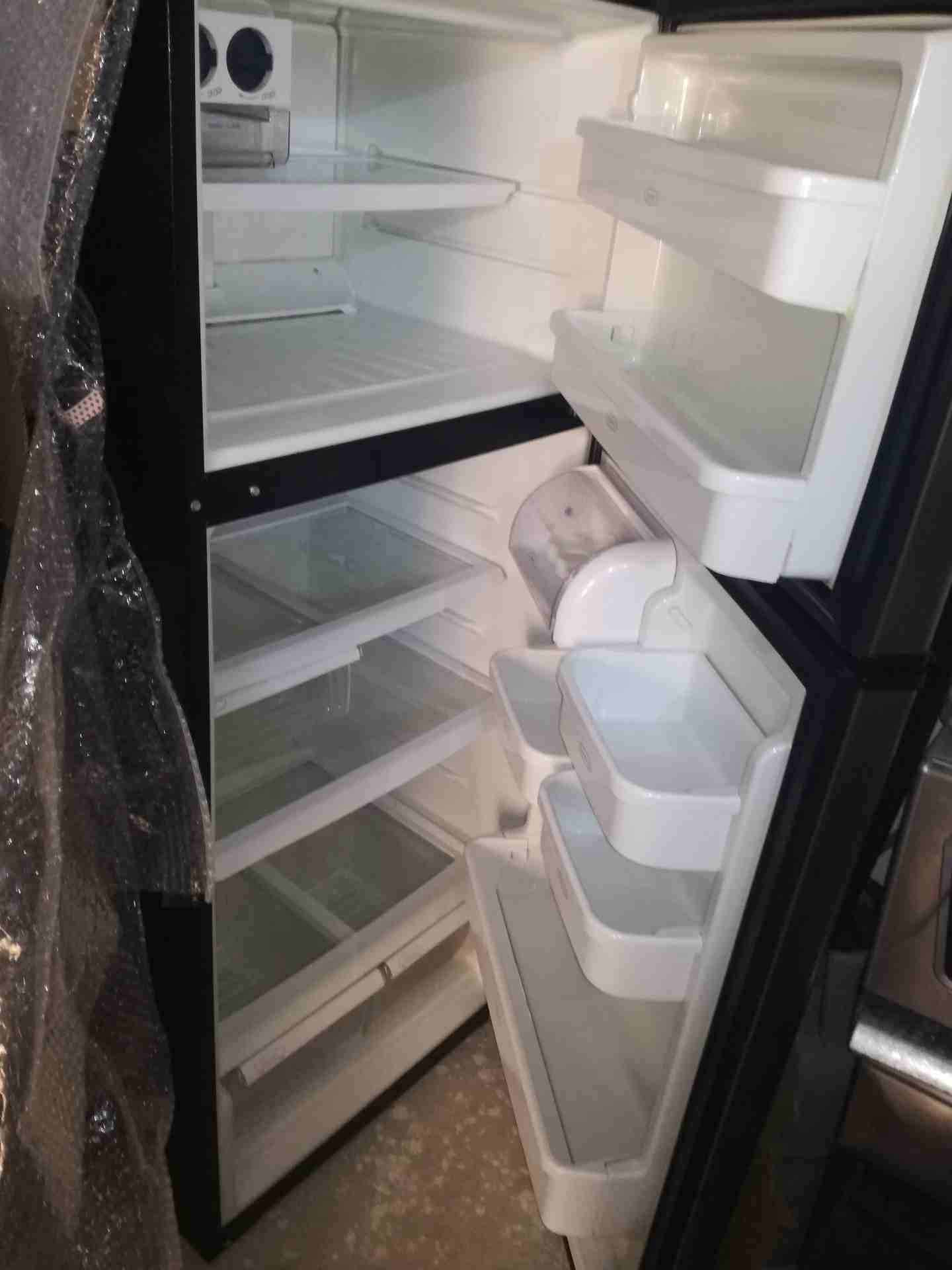 للبيع ثلاجه نوع MAYTAG سعة 630 لتر وارد من دبي
لا تنسَ أنك شاهدت هذا الإعلان في عنكبوت
للبيع ثلاج...