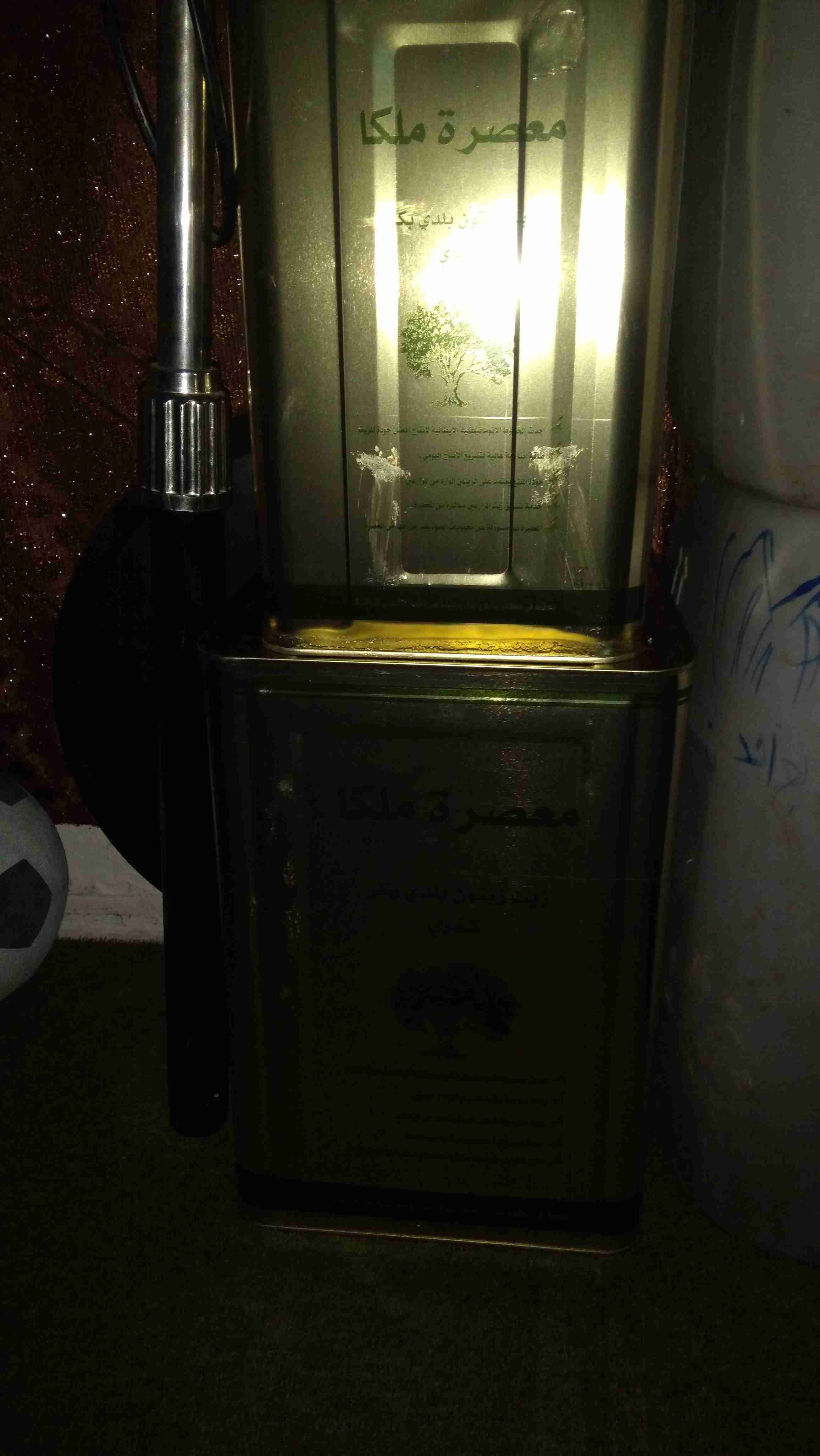 زيت زيتون من اراضي سما الروسان بني كنانه                                            


	 				لا تنسَ أنك شاهدت هذا الإعلان في عنكبوت            
	 				
                                تنكة فيها 16...