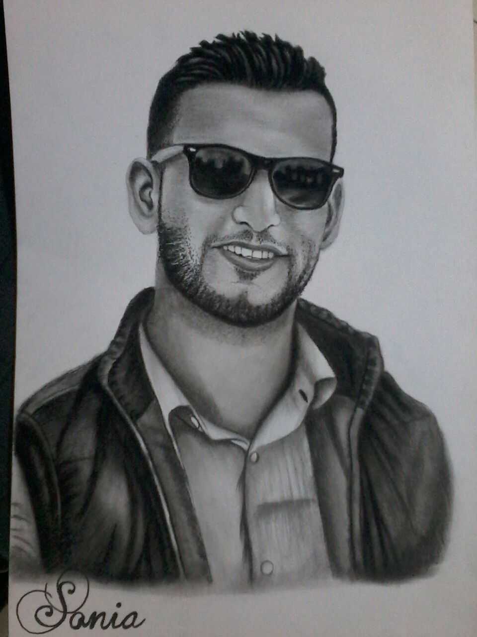 رسم صور بالفحم ارسم اي صورة بالفحم صورتك او صورة شخص عزيز عليك واهديه اياها
لا تنسَ أنك شاهدت هذا الإعلان في عنكبوت...